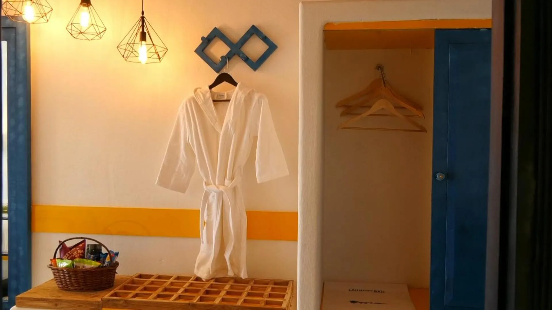 Bathroom in Annaratna Resorts