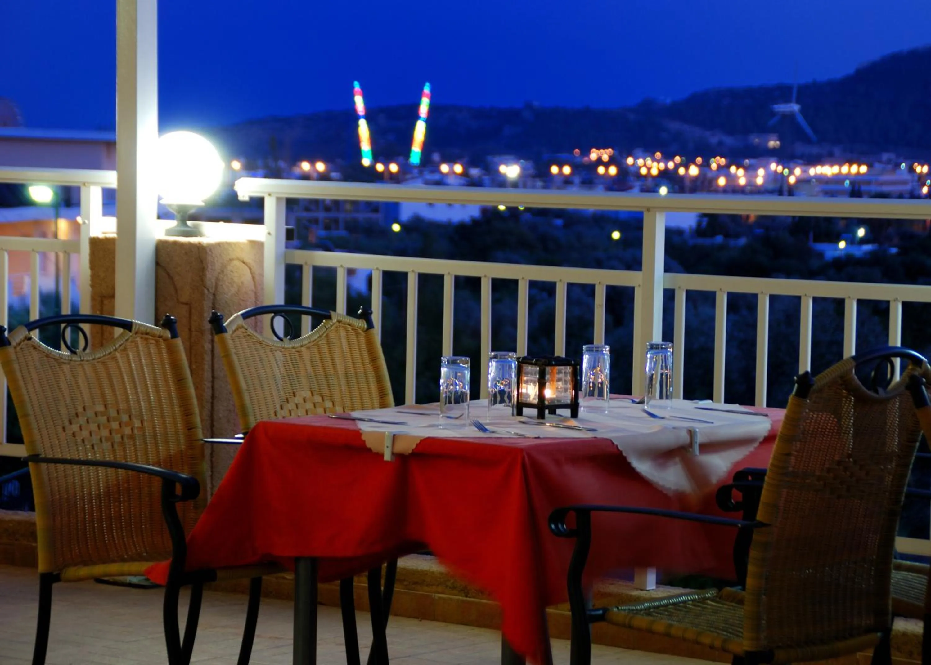 Restaurant/places to eat in Diagoras Hotel All Inclusive