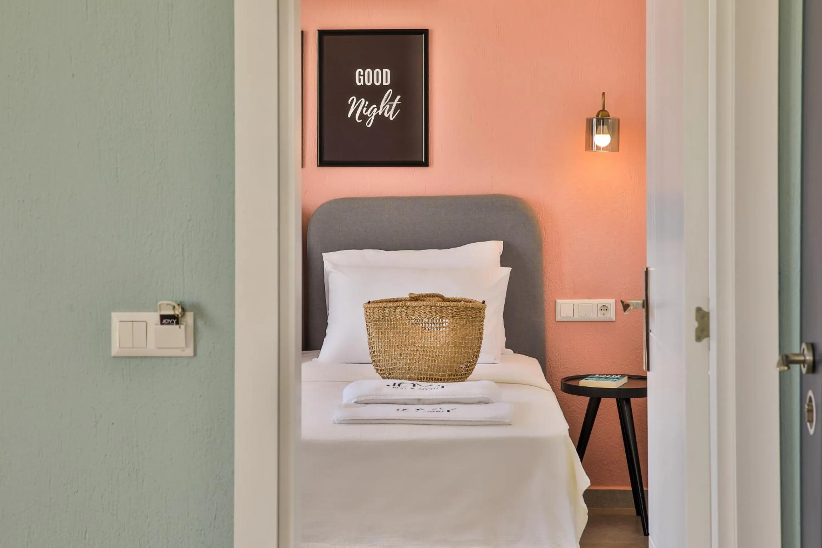 Bedroom, Bed in Joyy Suit Apart