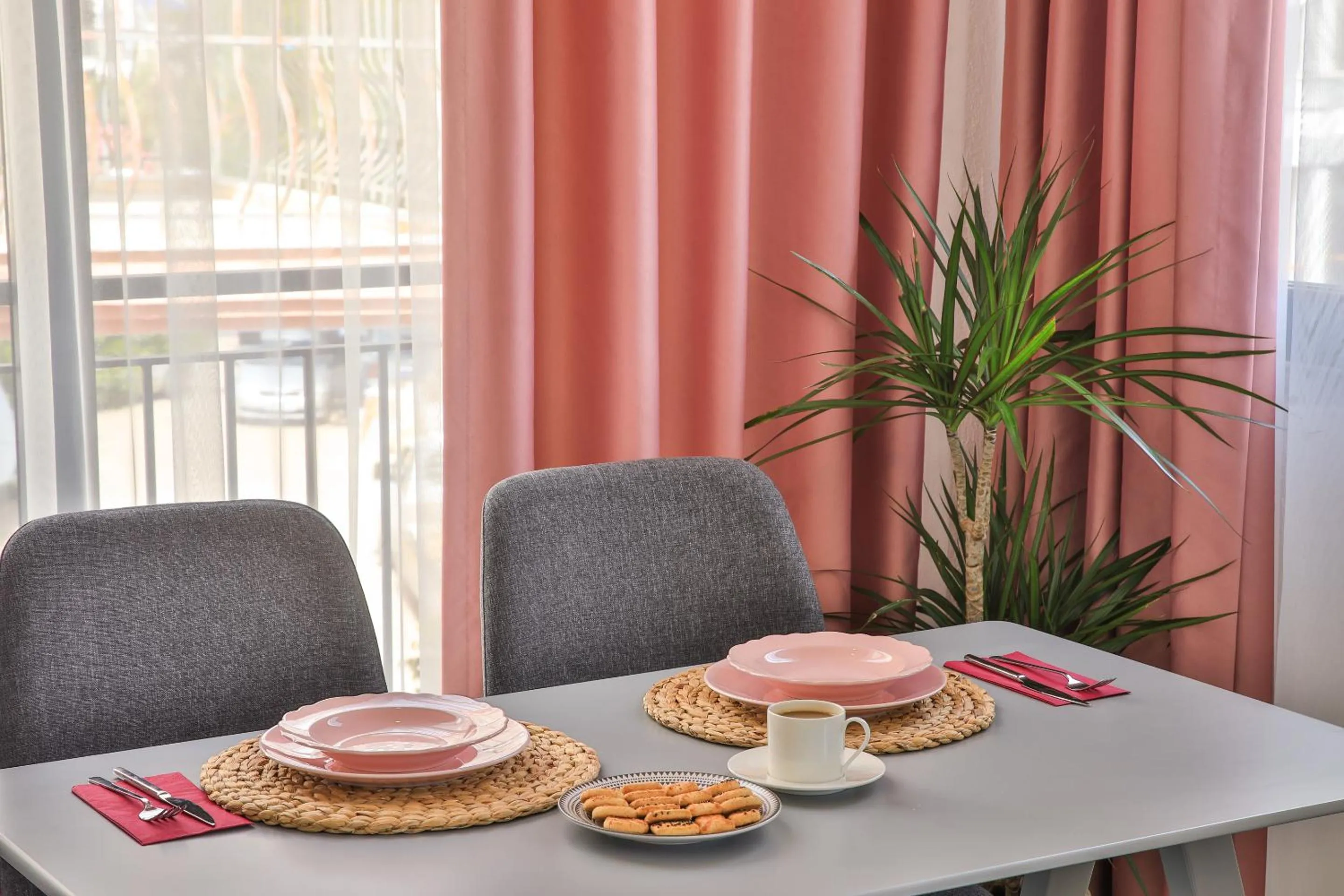 Dining area in Joyy Suit Apart