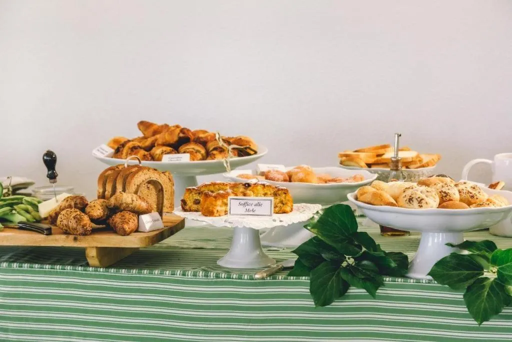 Breakfast in Eveline 2 - Piscina Privata o Jacuzzi