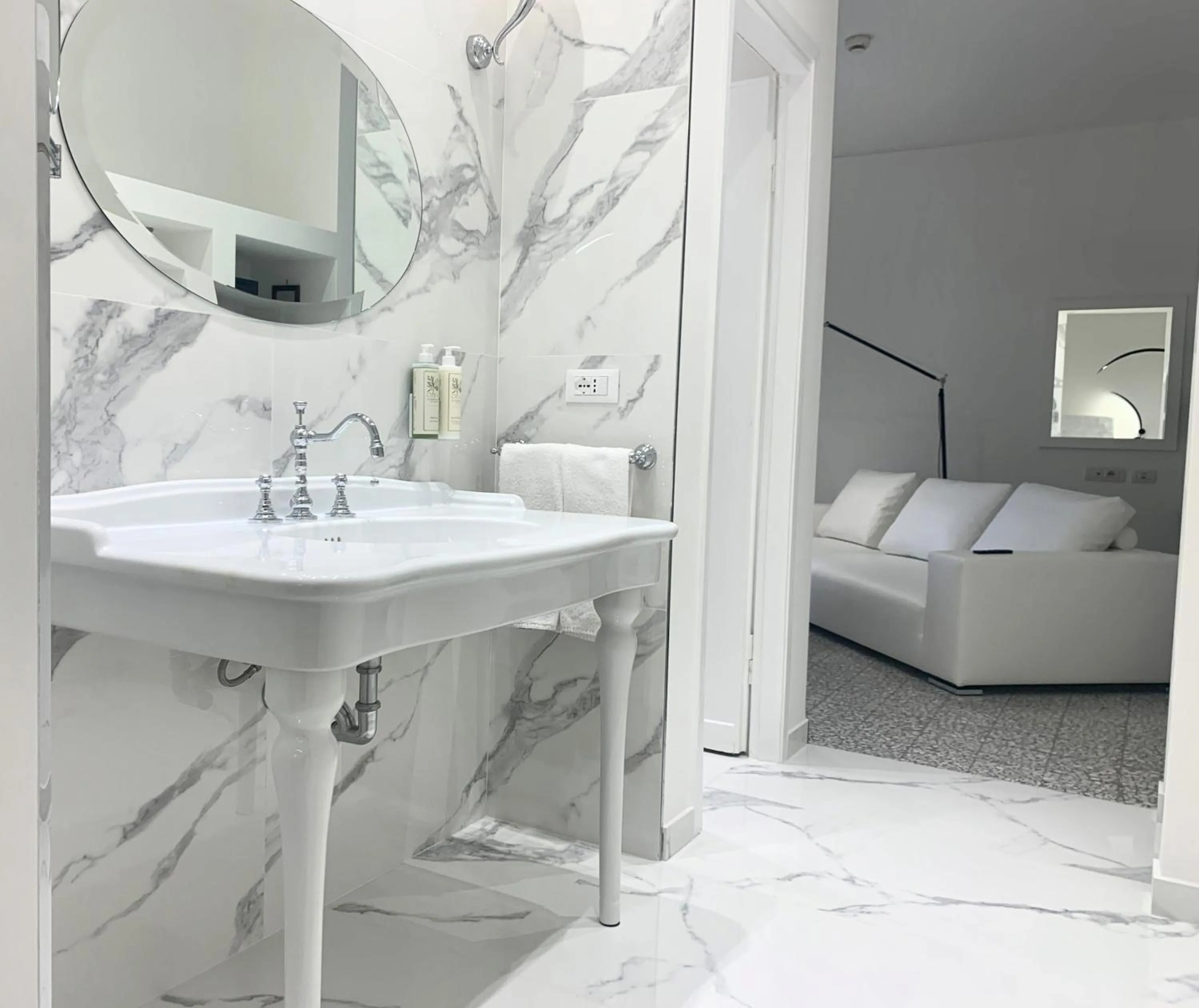 Bathroom, Bed in Eveline 2 - Piscina Privata o Jacuzzi