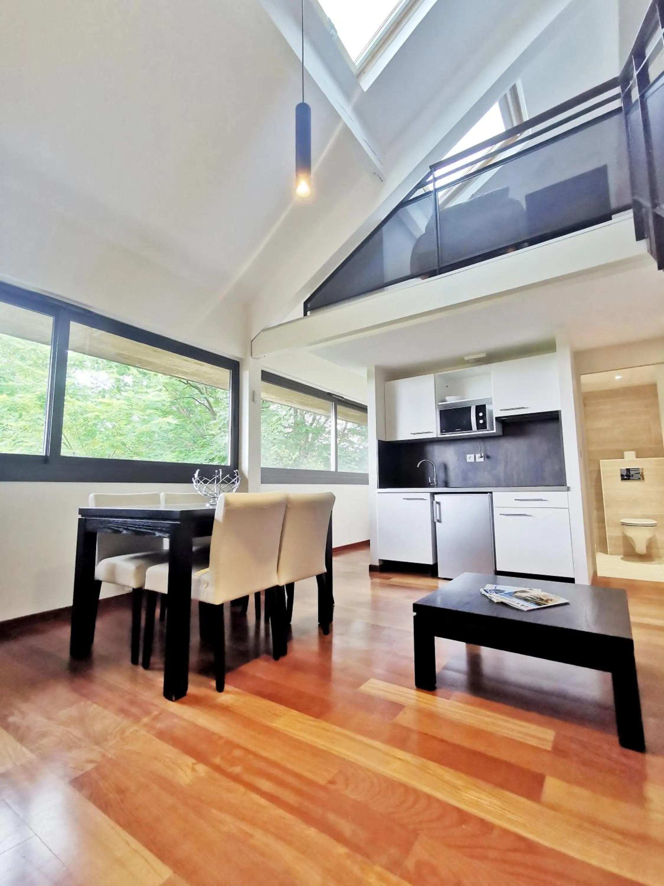 Kitchen or kitchenette in Terres de France - Domaine du Palais