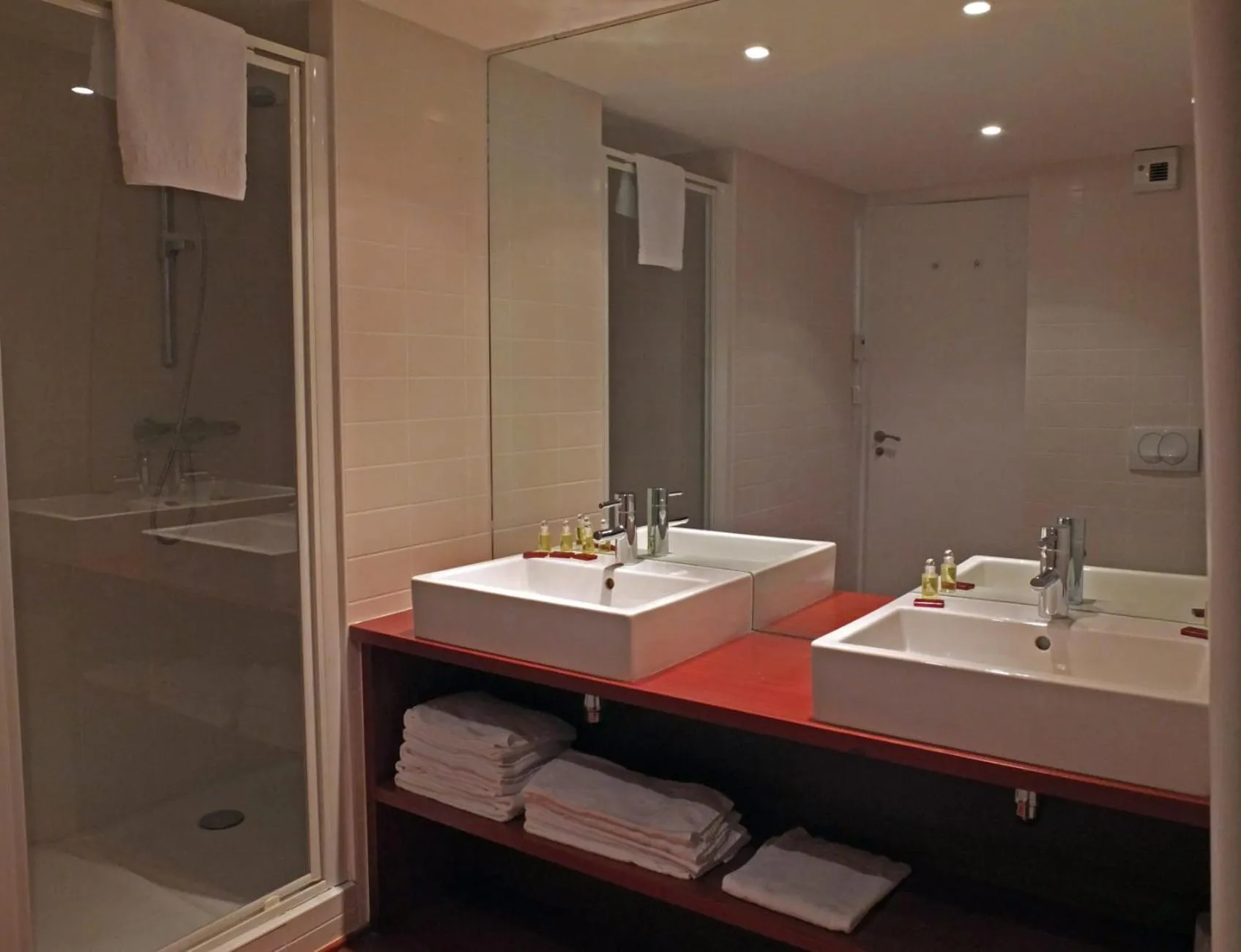 Bathroom in Terres de France - Domaine du Palais