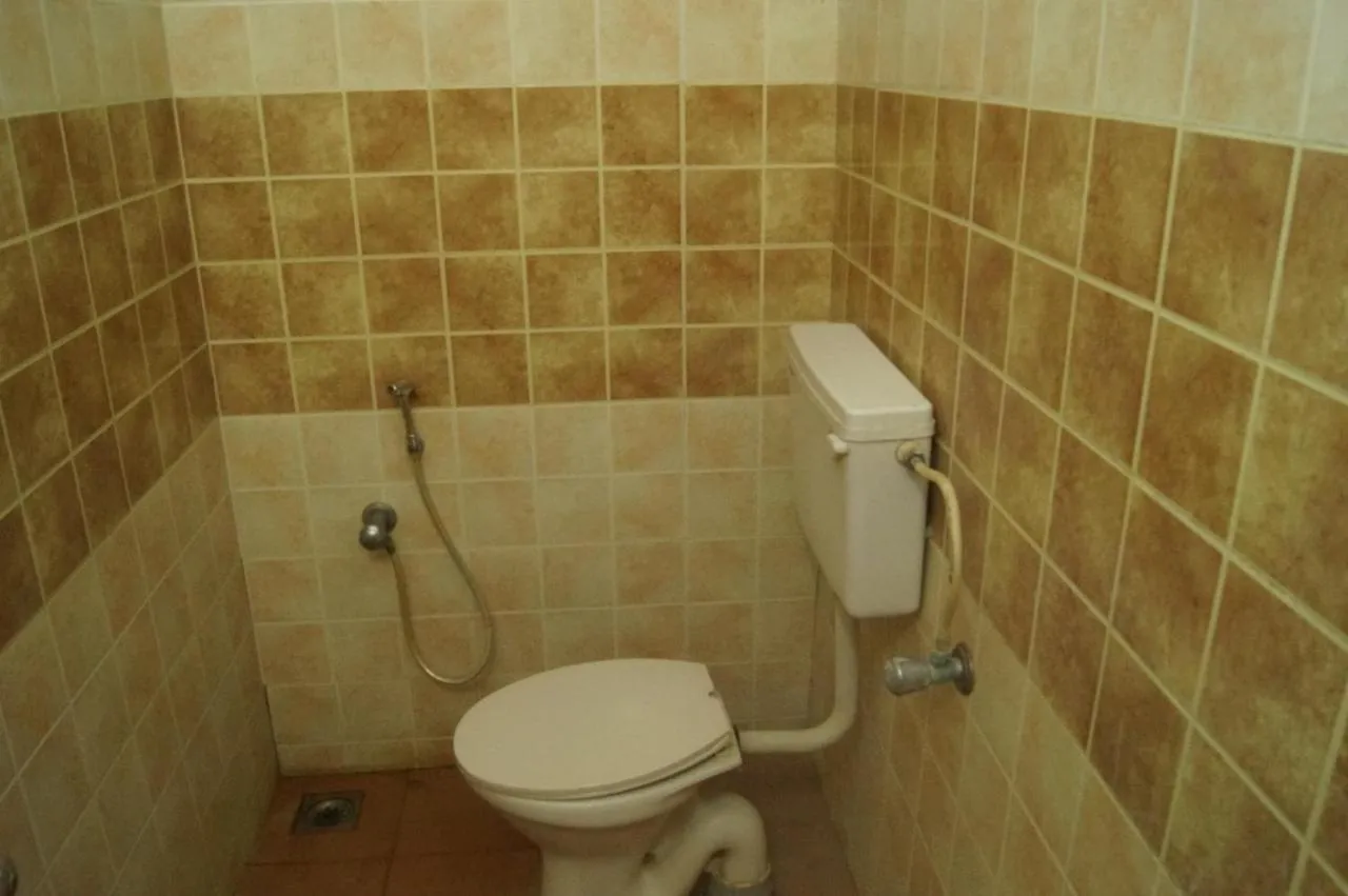 Toilet in Prems Homestay