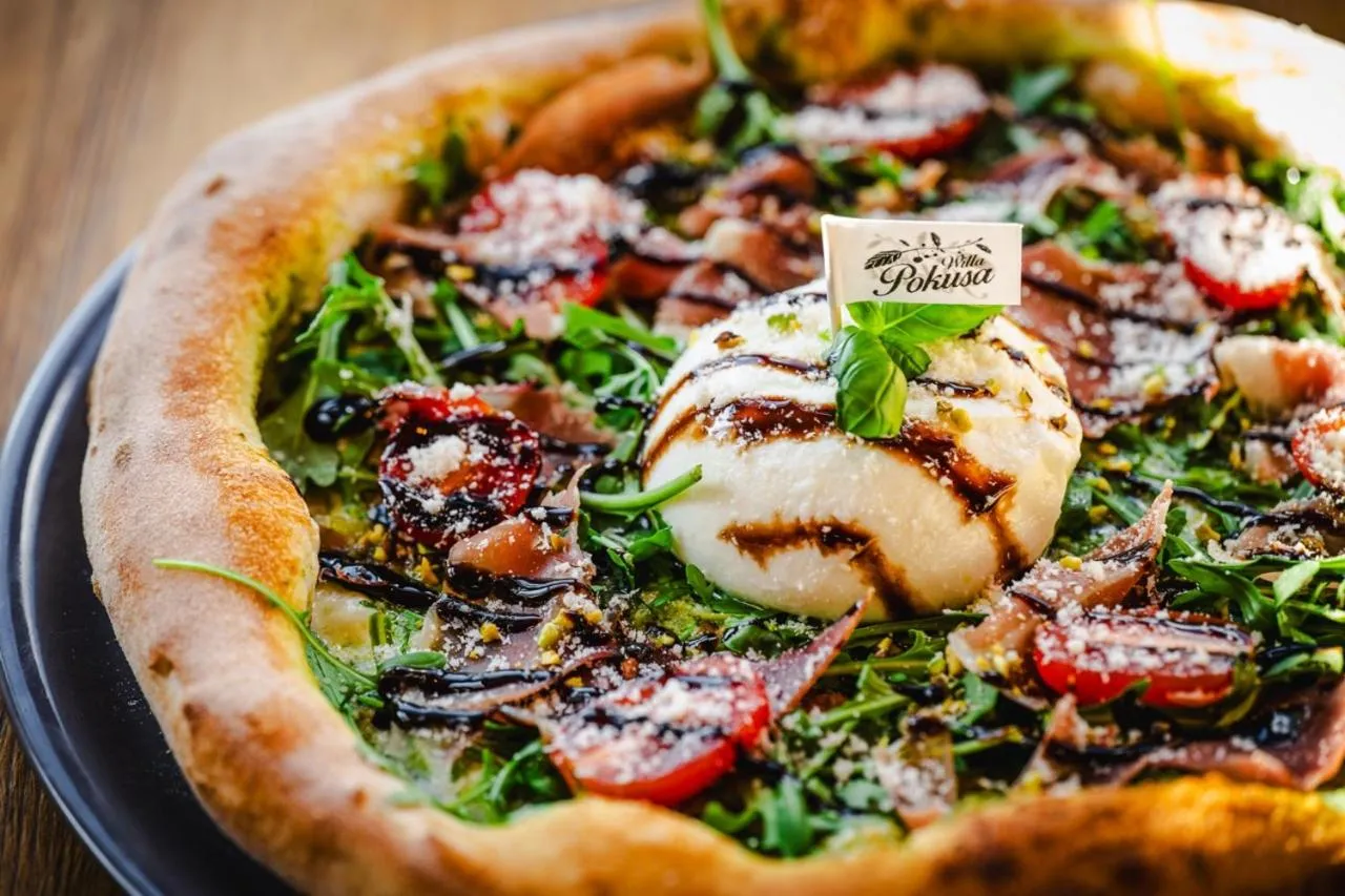 Restaurant/places to eat in Willa Pokusa