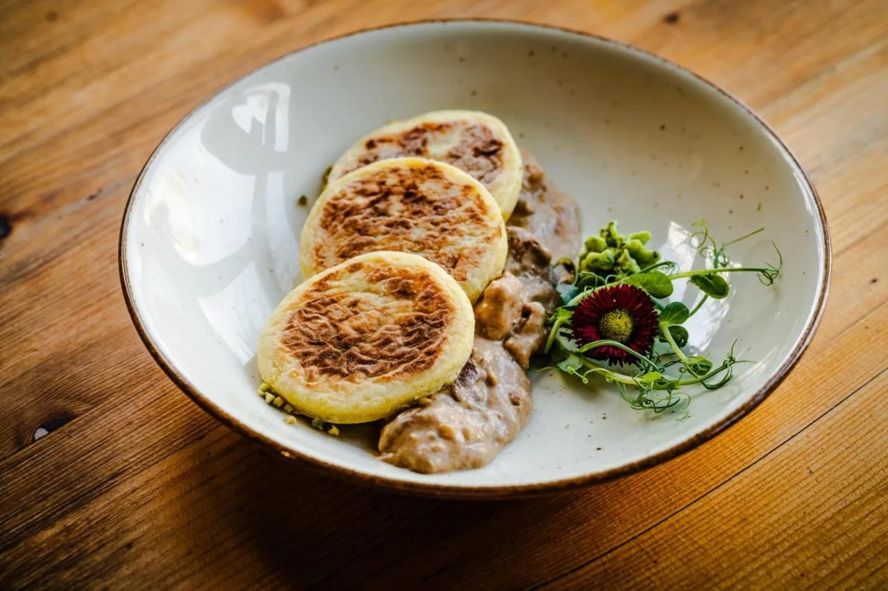 Restaurant/places to eat in Willa Pokusa