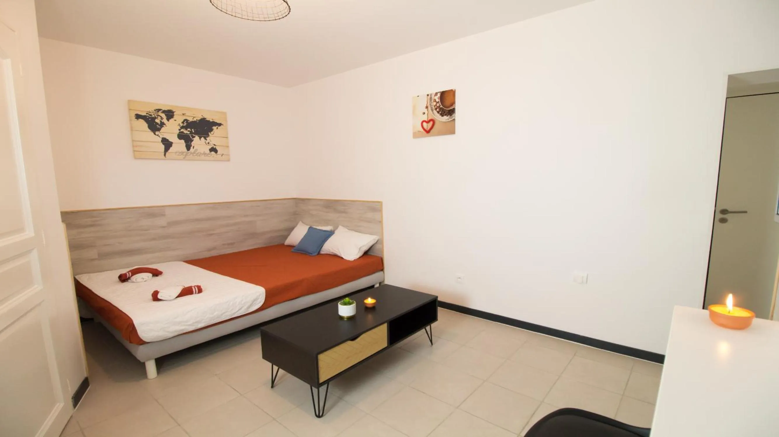 Bed in Appartel 76 Dieppe