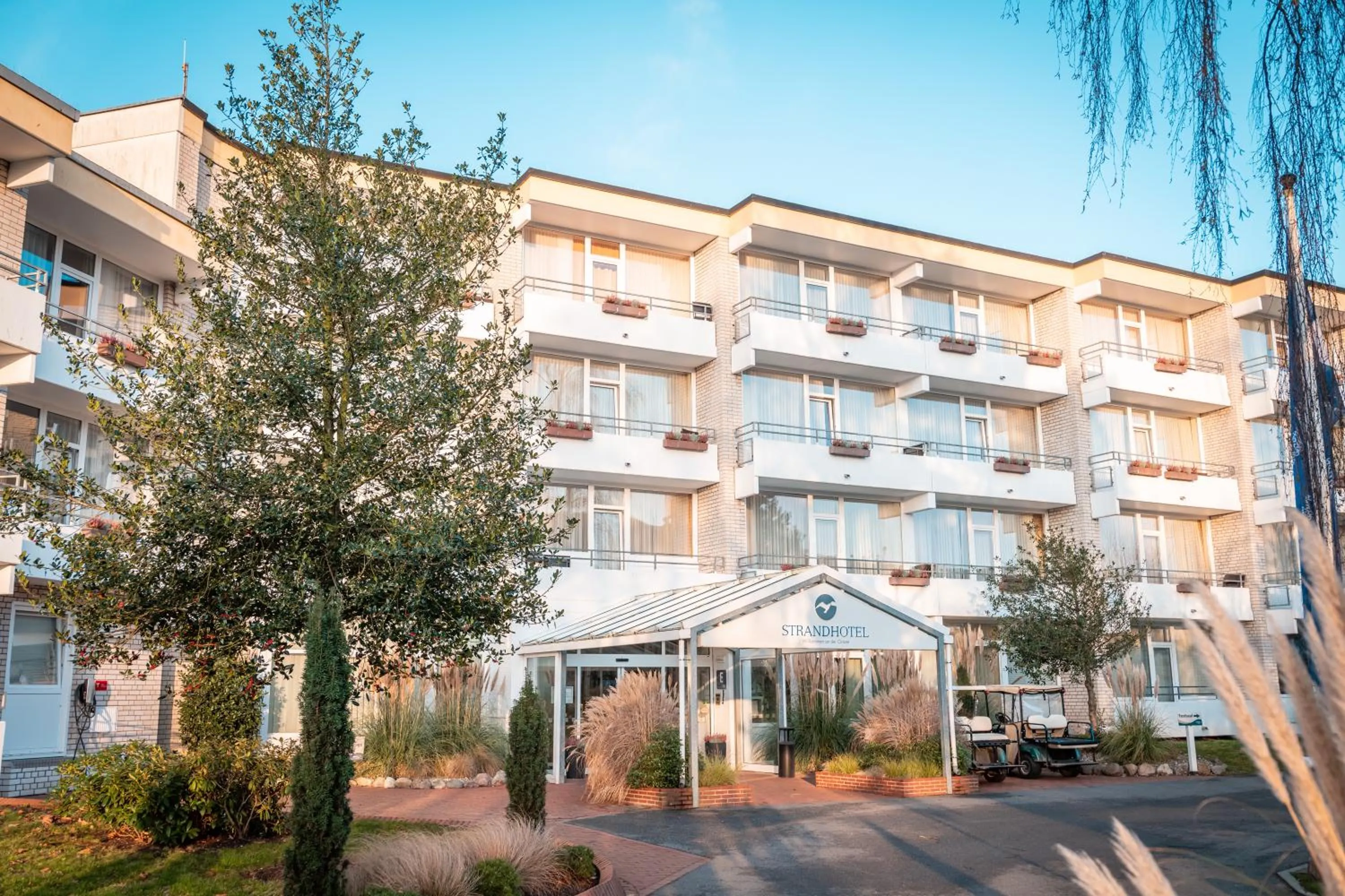 Facade/entrance in Strandhotel an der Ostsee