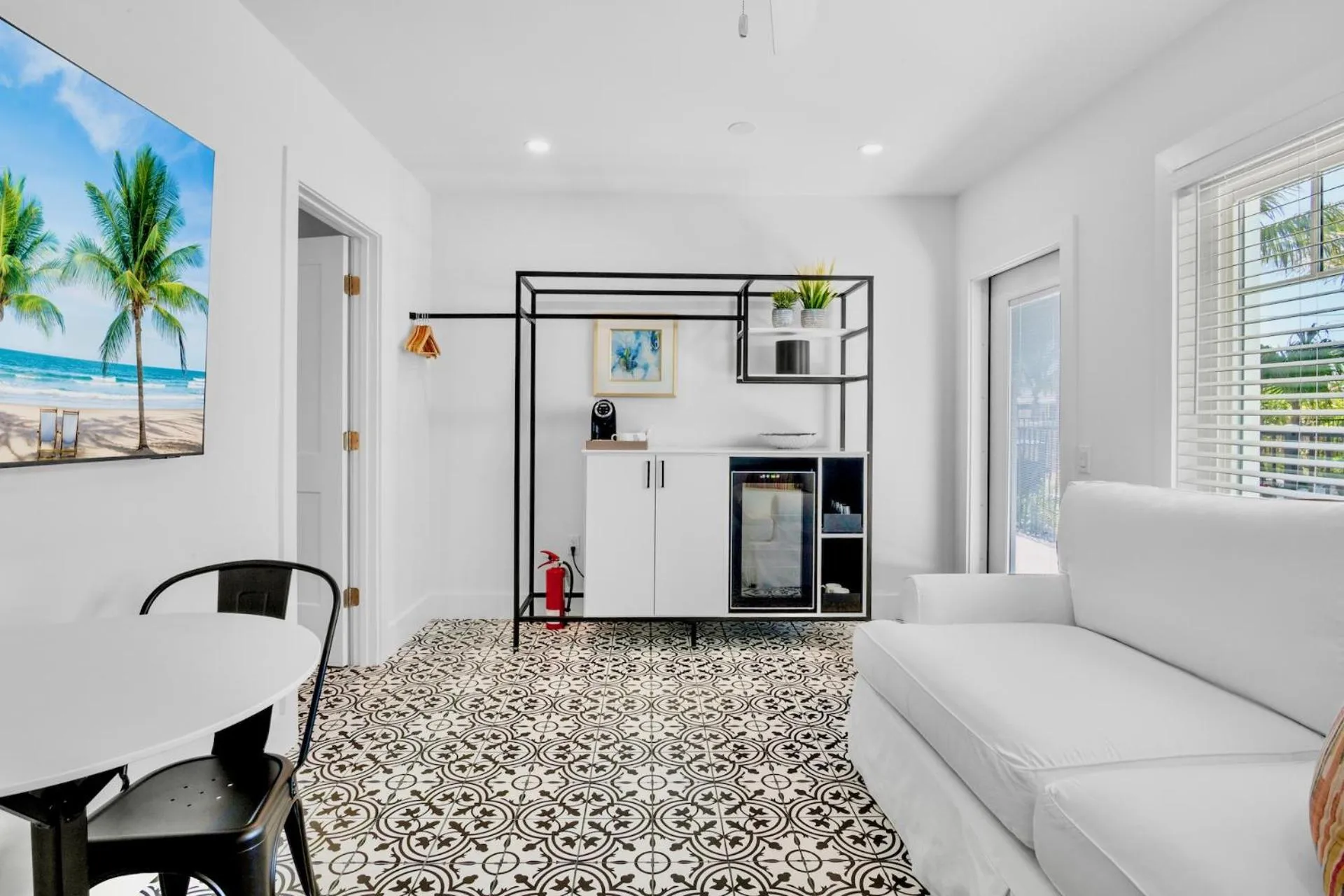Coffee/tea facilities in Pelican Post at Anna Maria Island Inn