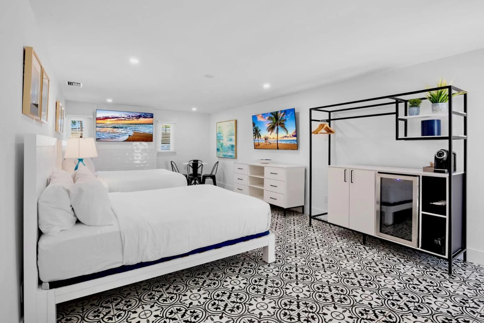 Bed in Pelican Post at Anna Maria Island Inn