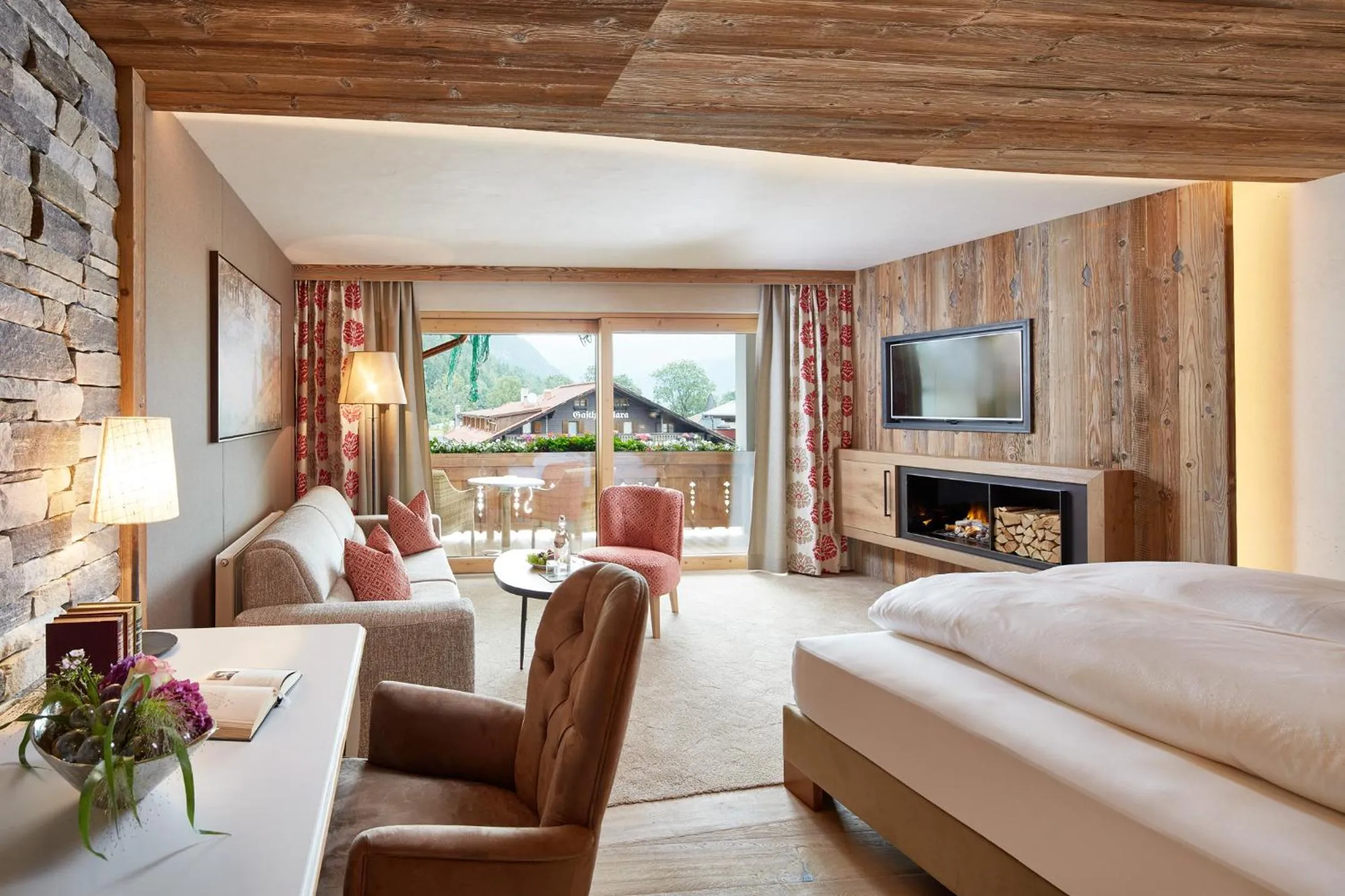Day, Bed in Das Karwendel - Ihr Wellness Zuhause am Achensee