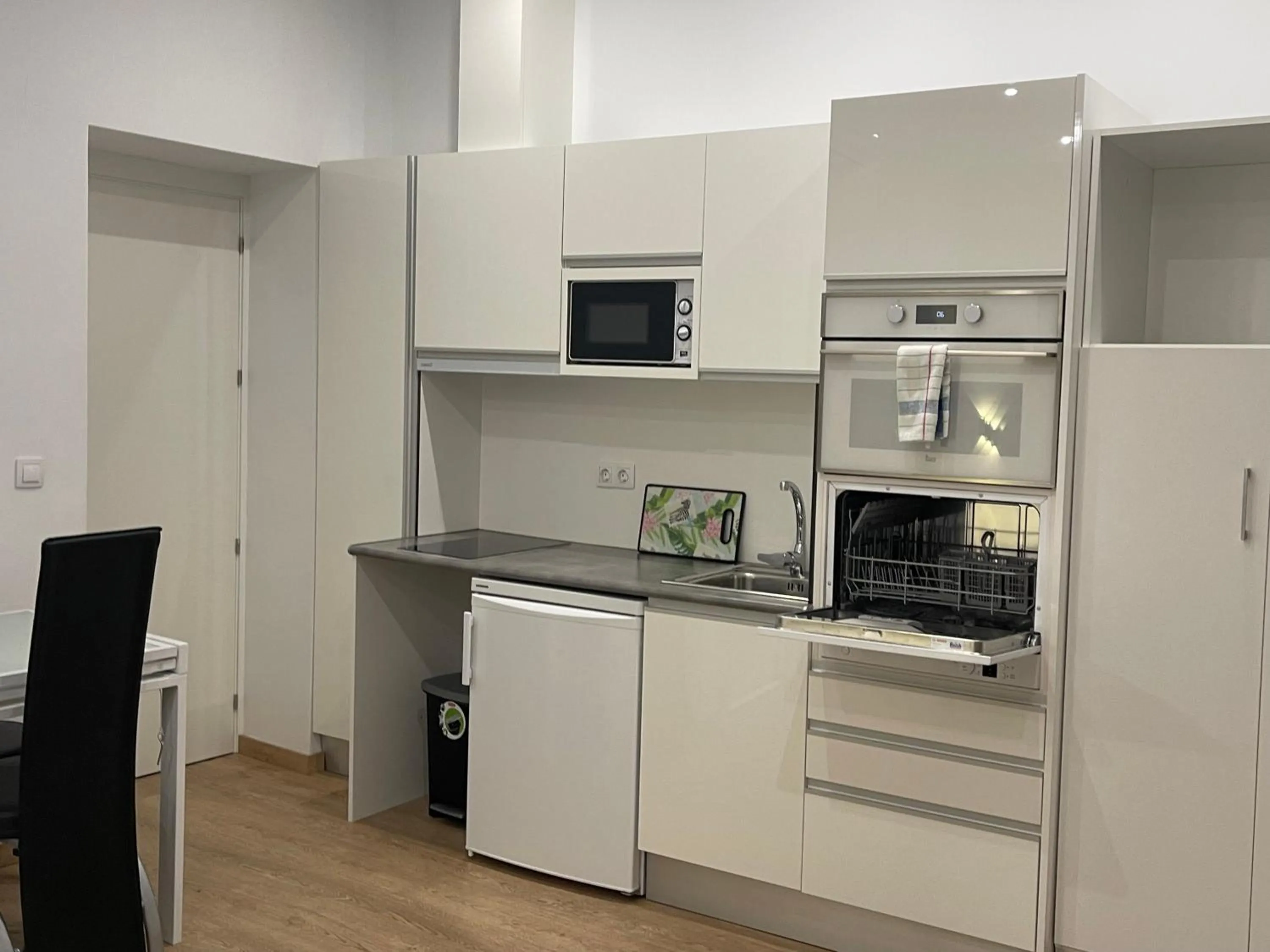 Kitchen or kitchenette in Apartamentos Boni