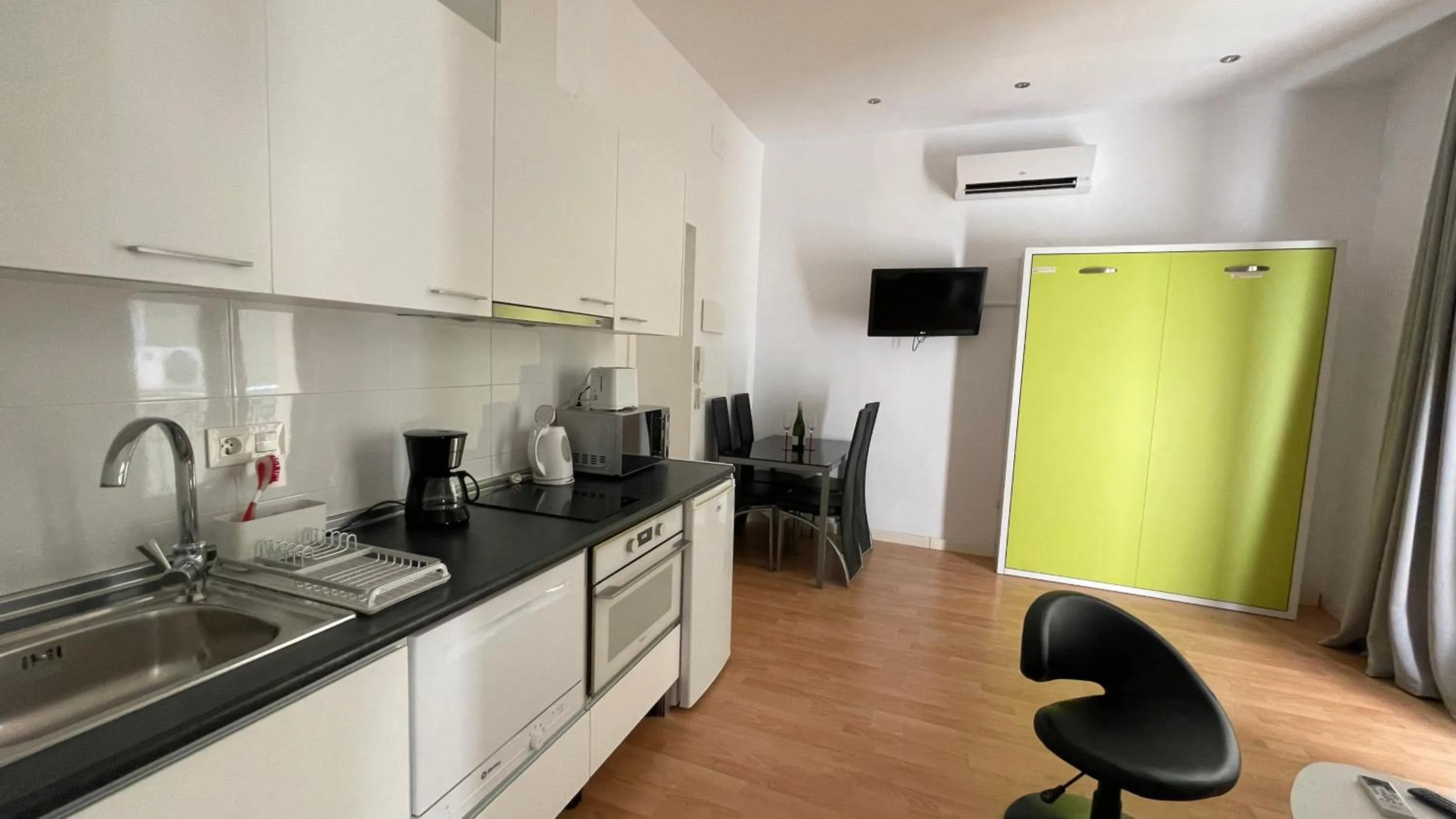 Kitchen or kitchenette in Apartamentos Boni