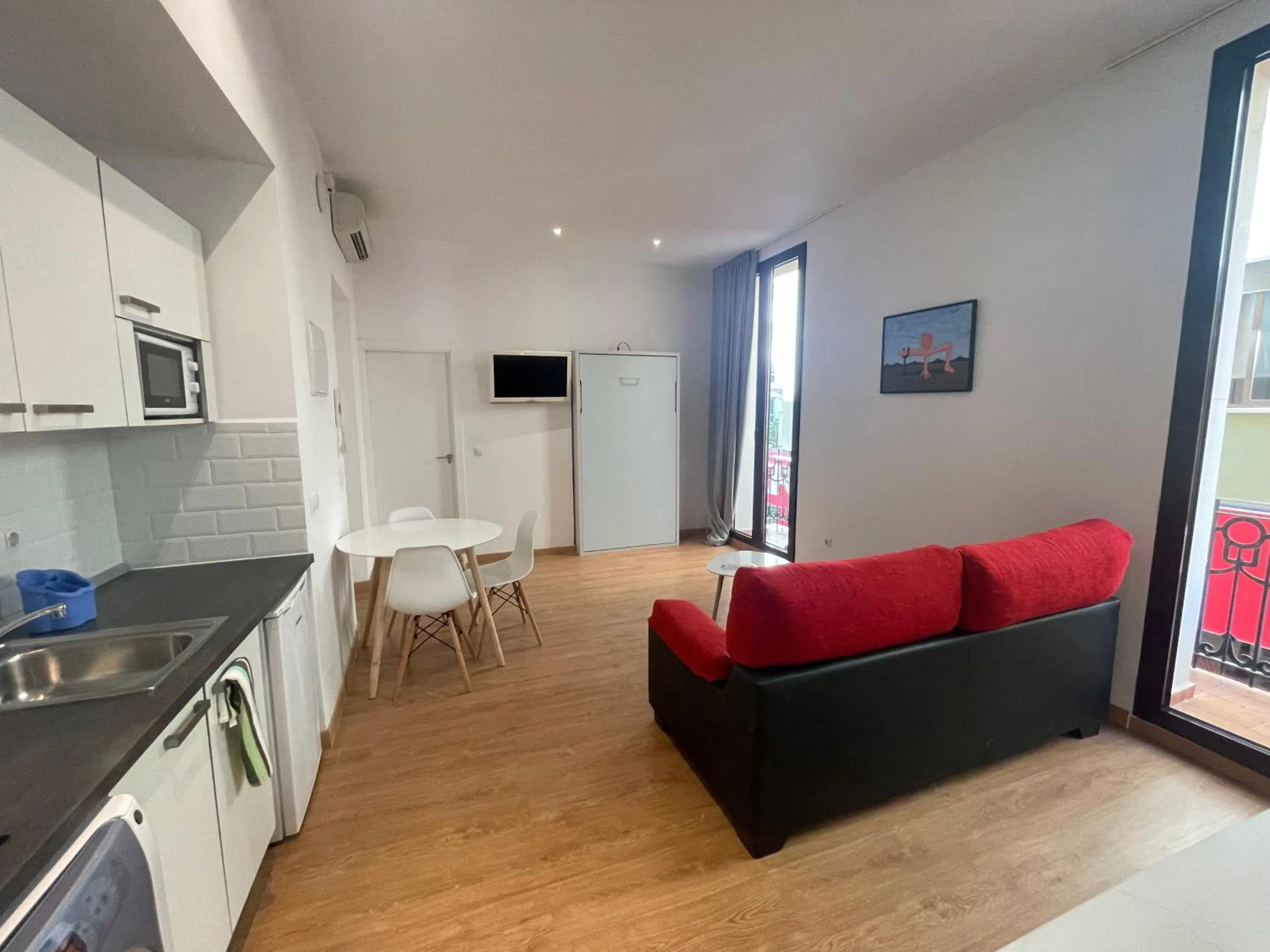 Photo of the whole room in Apartamentos Boni