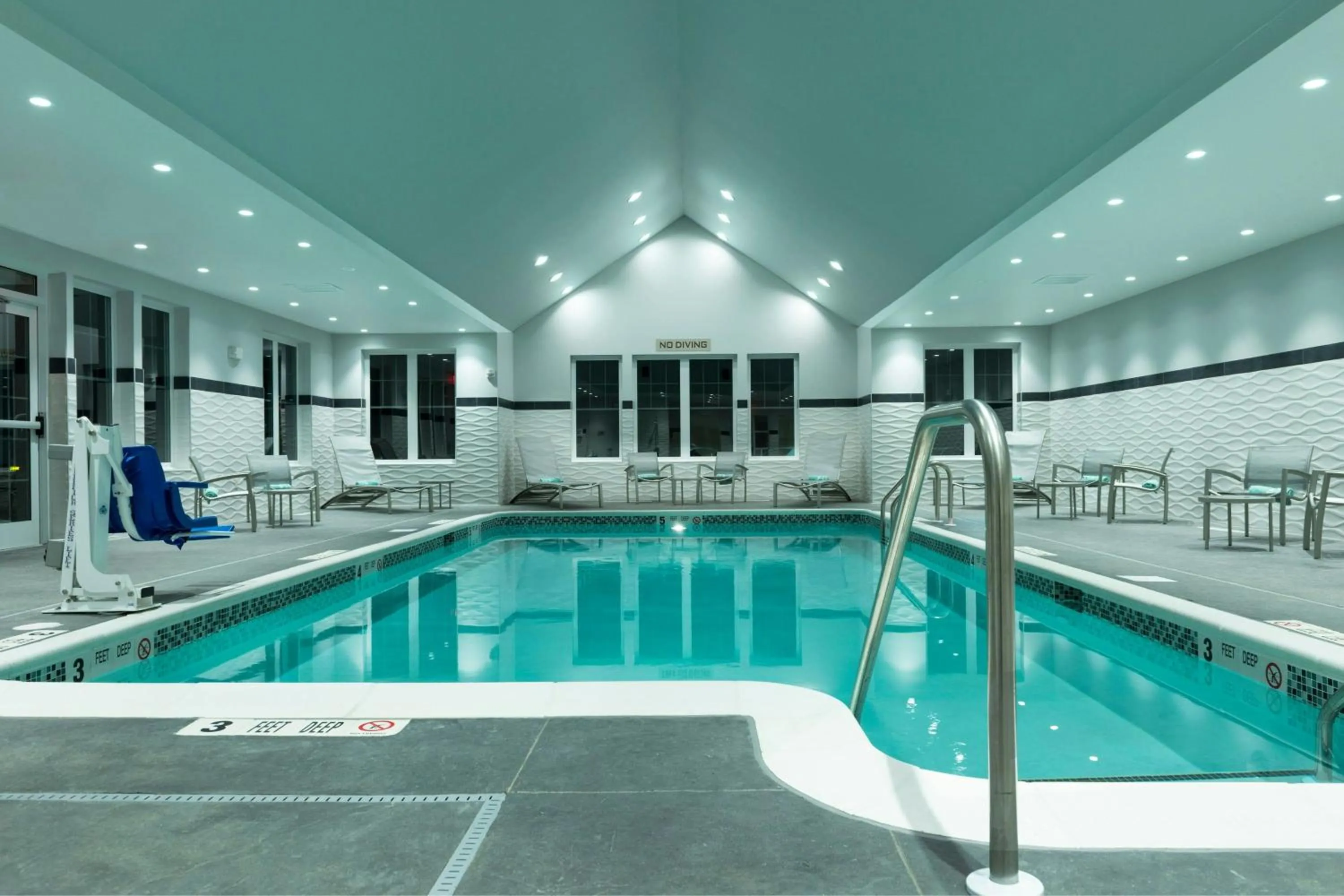 Swimming pool in Residence Inn by Marriott Orangeburg
