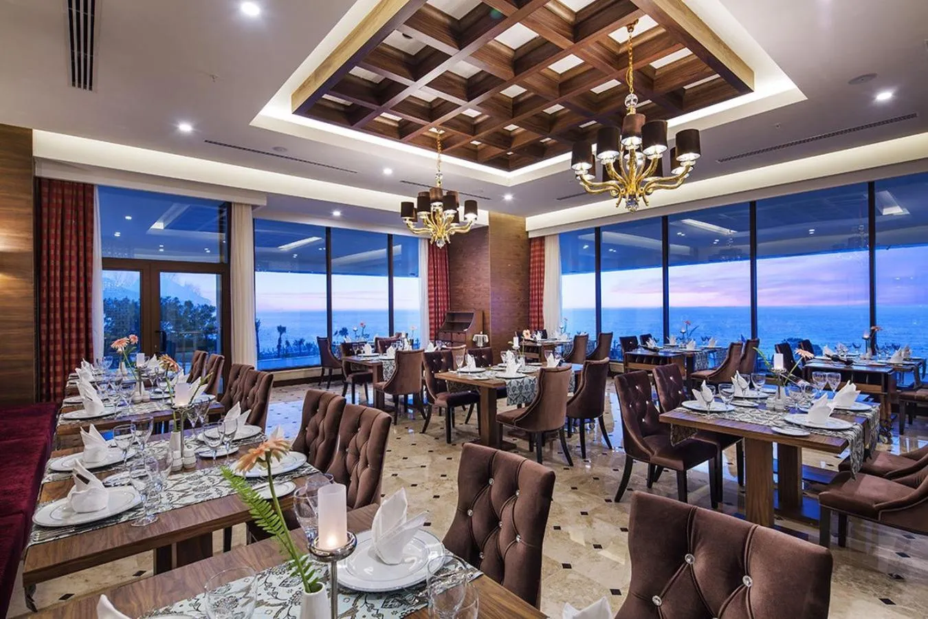 Dinner in Nirvana Mediterranean Excellence - Ultra All Inclusive