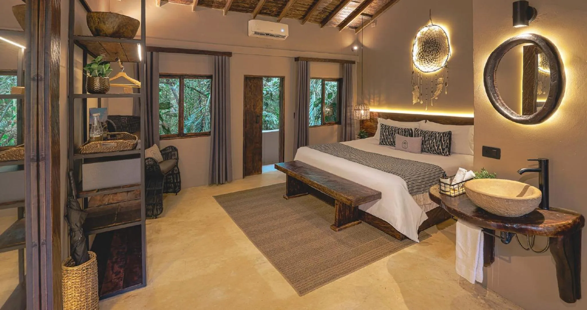 Decorative detail, Bed in Hotel Casa Candela