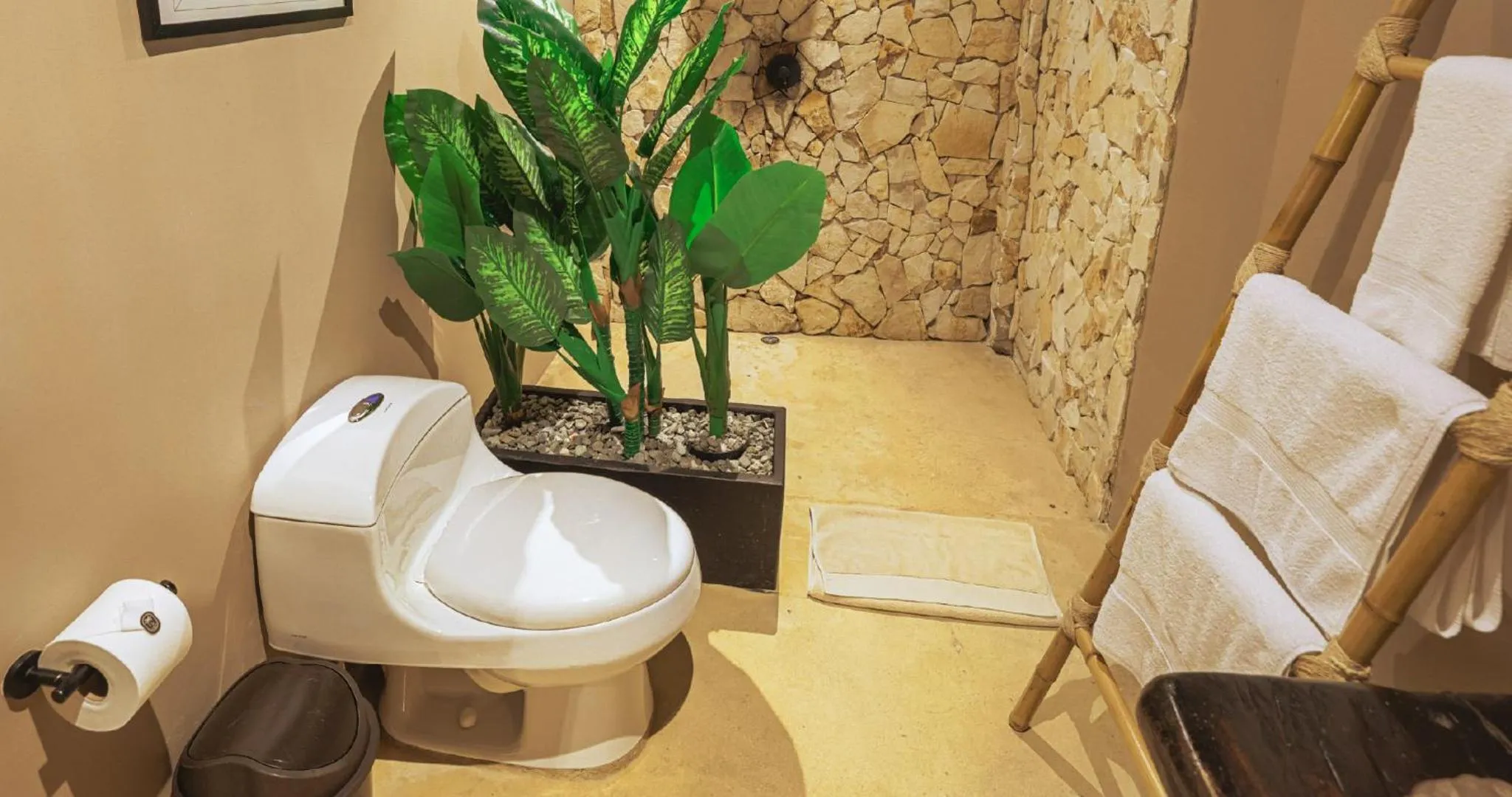 Bathroom in Hotel Casa Candela