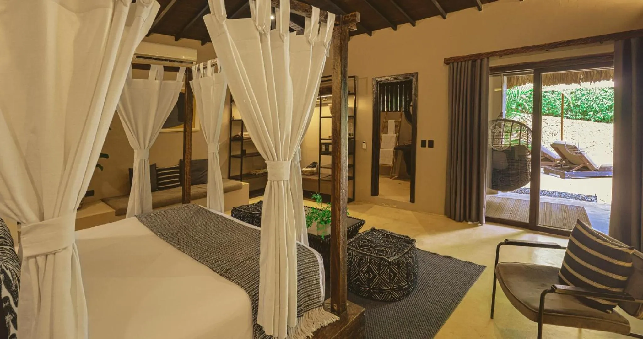 Photo of the whole room in Hotel Casa Candela