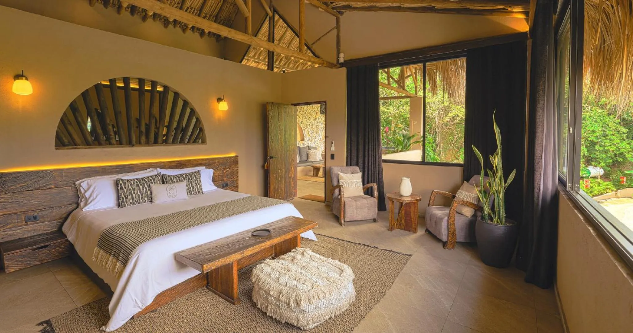 Decorative detail, Bed in Hotel Casa Candela