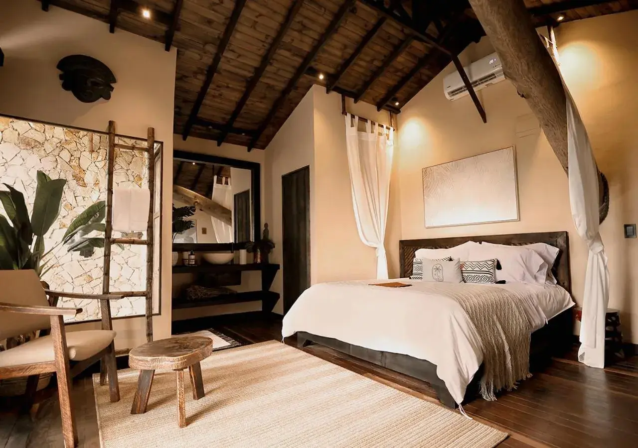 Queen Room with Balcony in Hotel Casa Candela Queen Room with Balcony in Hotel Casa Candela