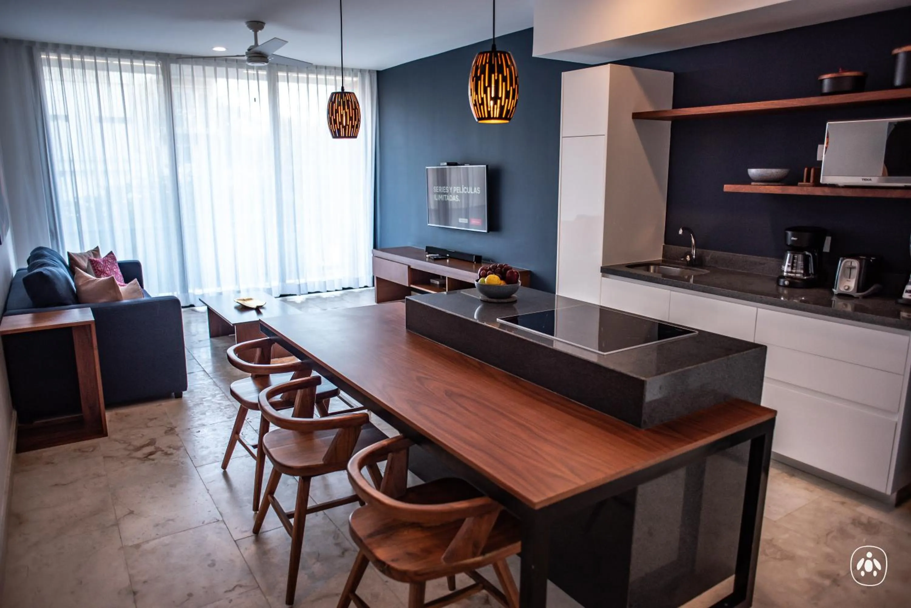 Kitchen or kitchenette in Anah La Quinta