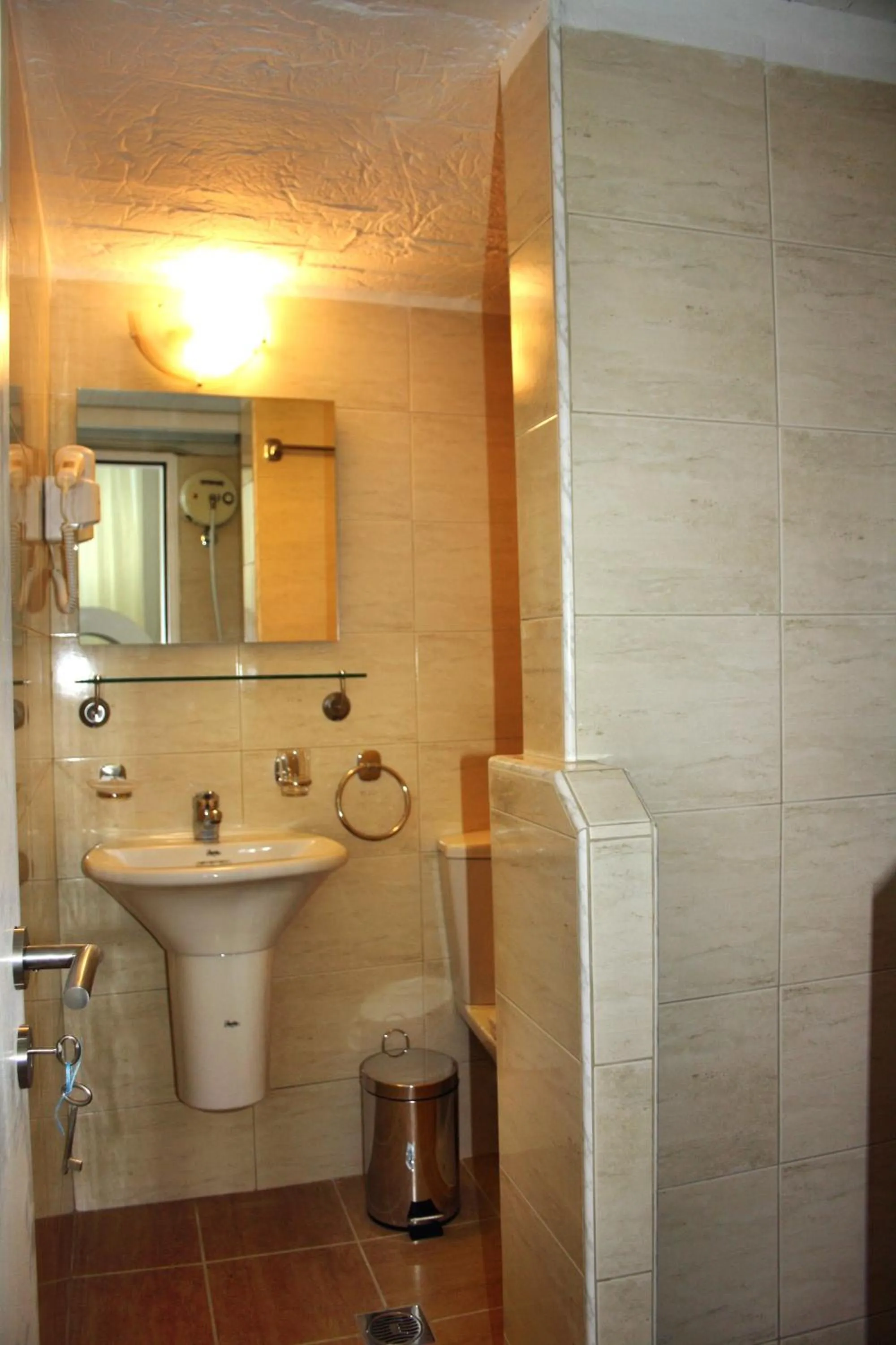 Bathroom in Mariakis Studios