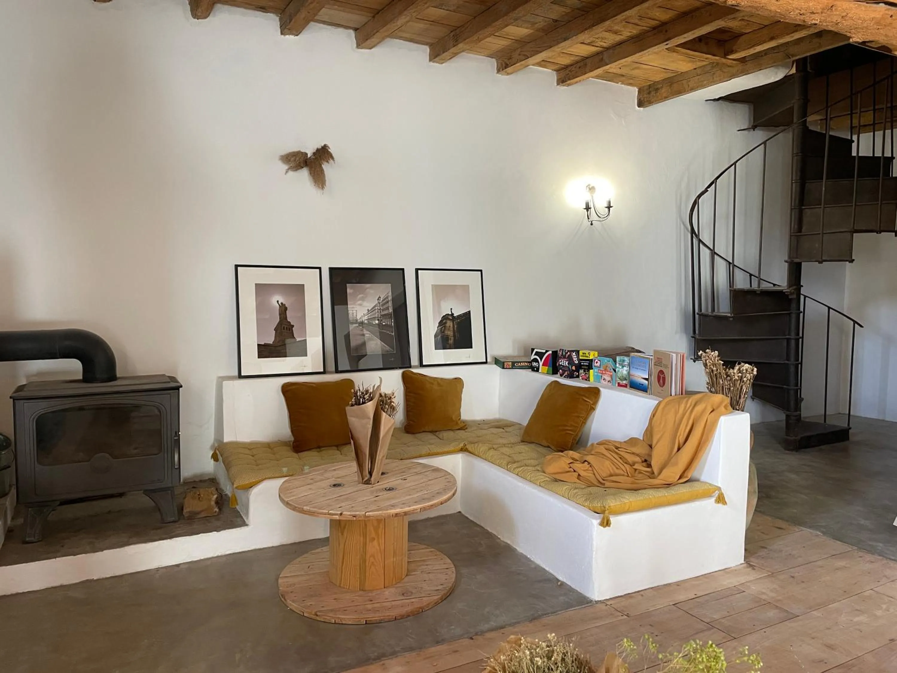 Kitchen or kitchenette in Maison Tara verte au Mas Montredon