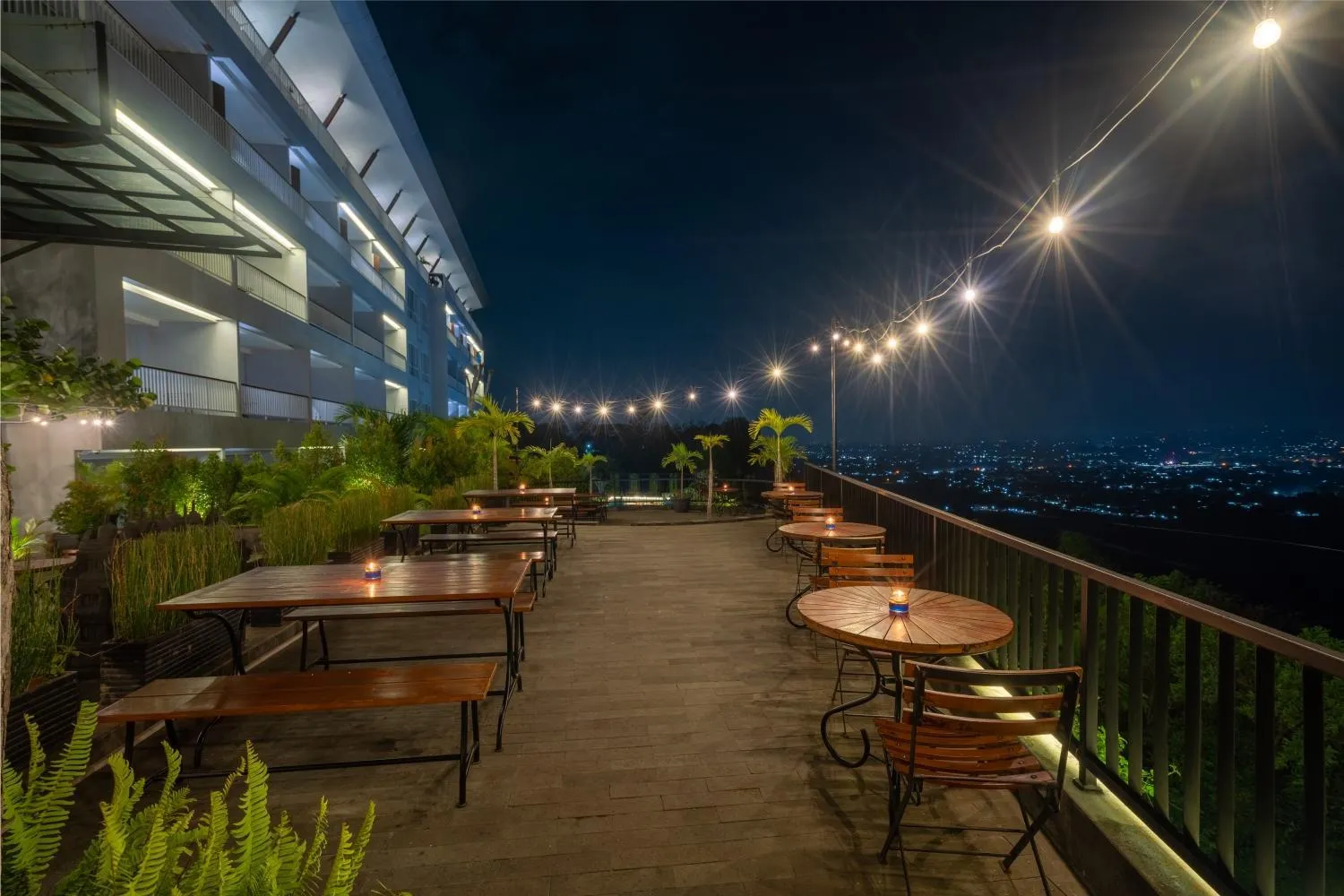 Dining area in Amaranta Prambanan Yogyakarta
