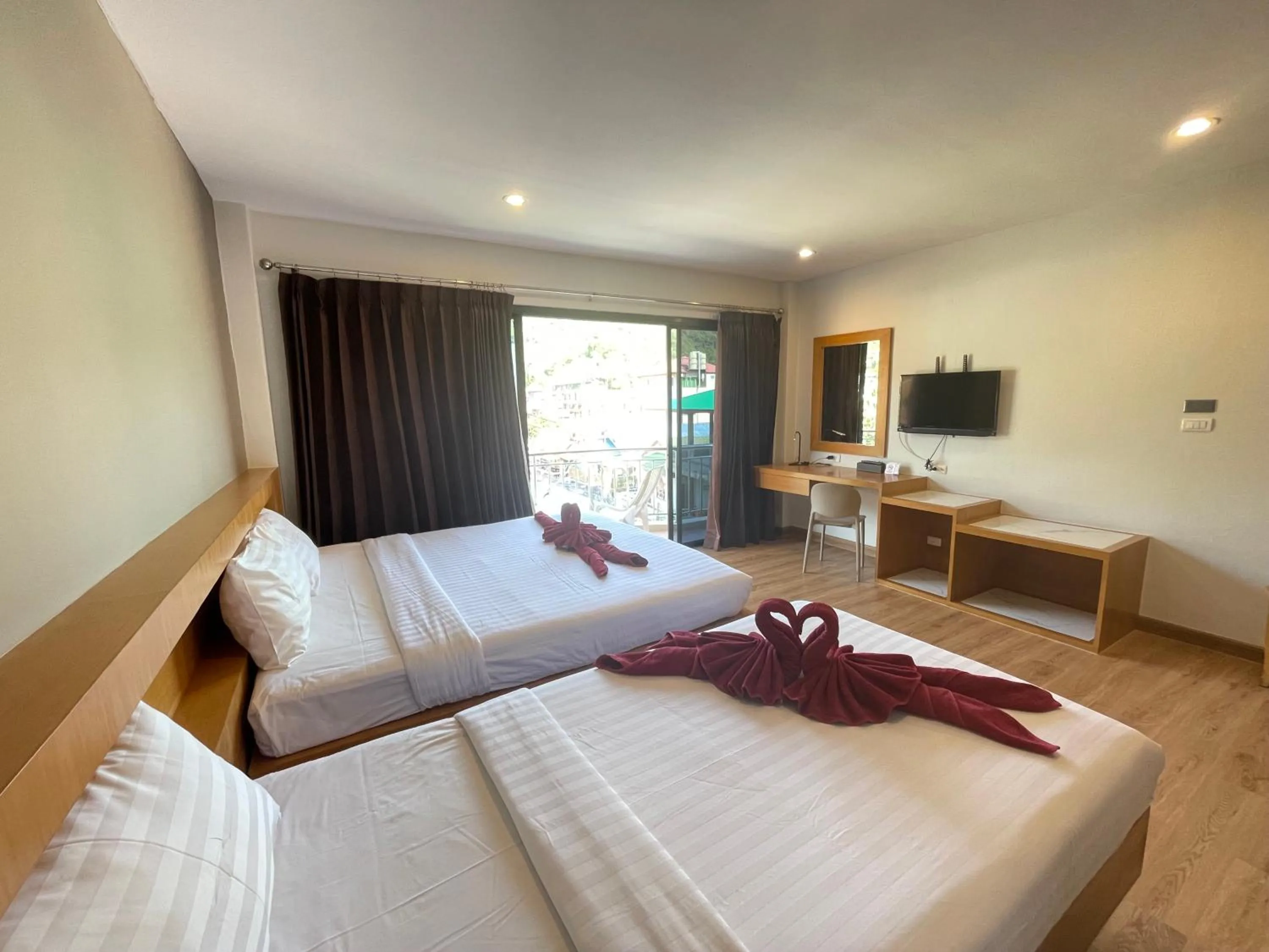 Bedroom, Bed in Room Actually Service Apartment