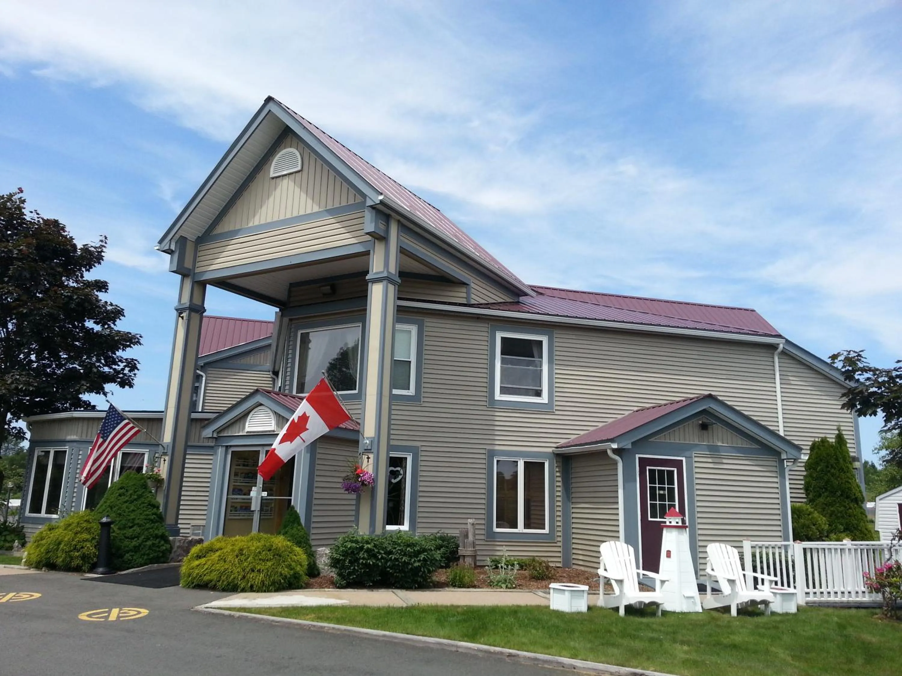 Facade/entrance in Granite Town Hotel