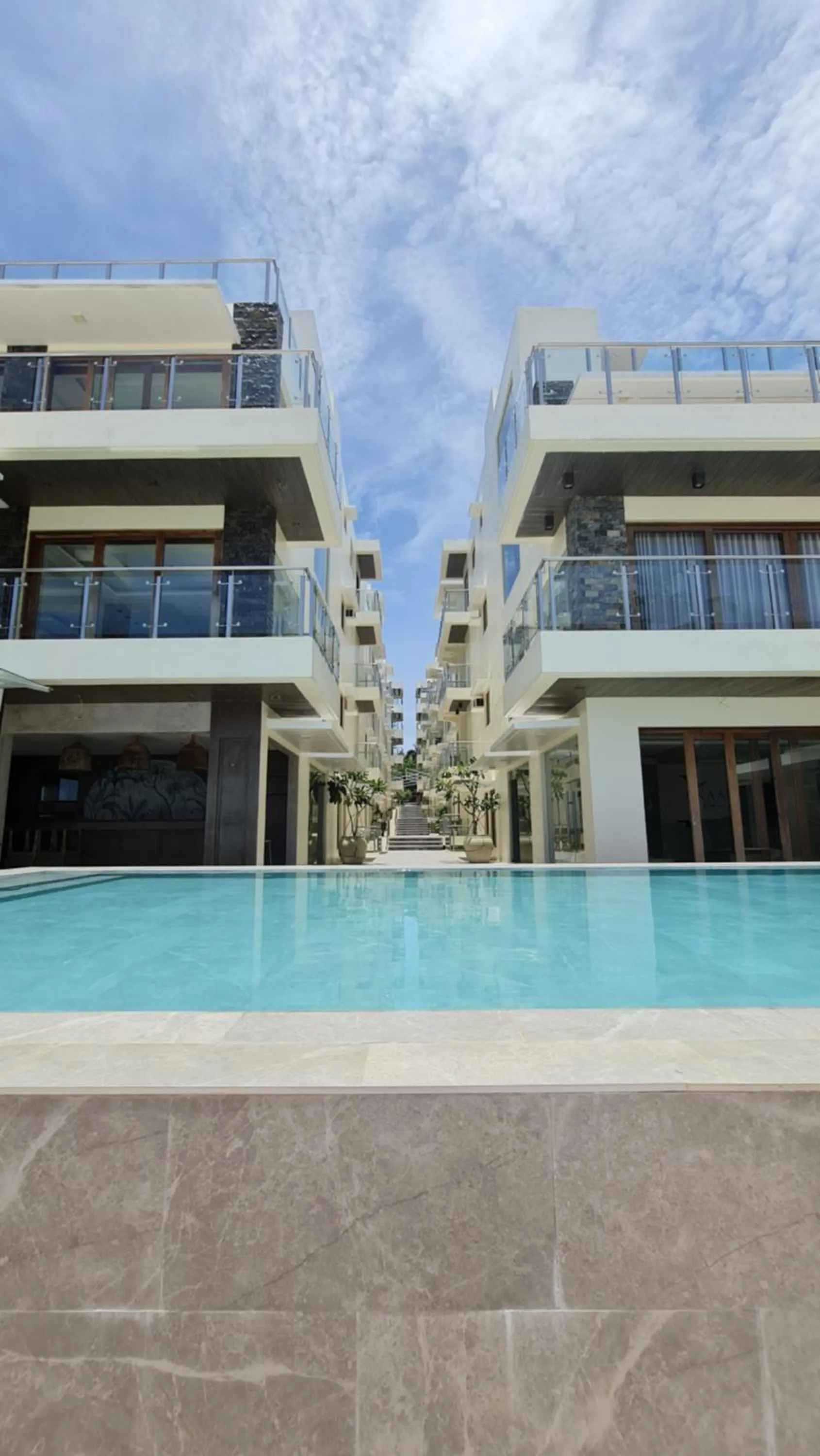 Swimming pool in Kaaya Resort North Boracay