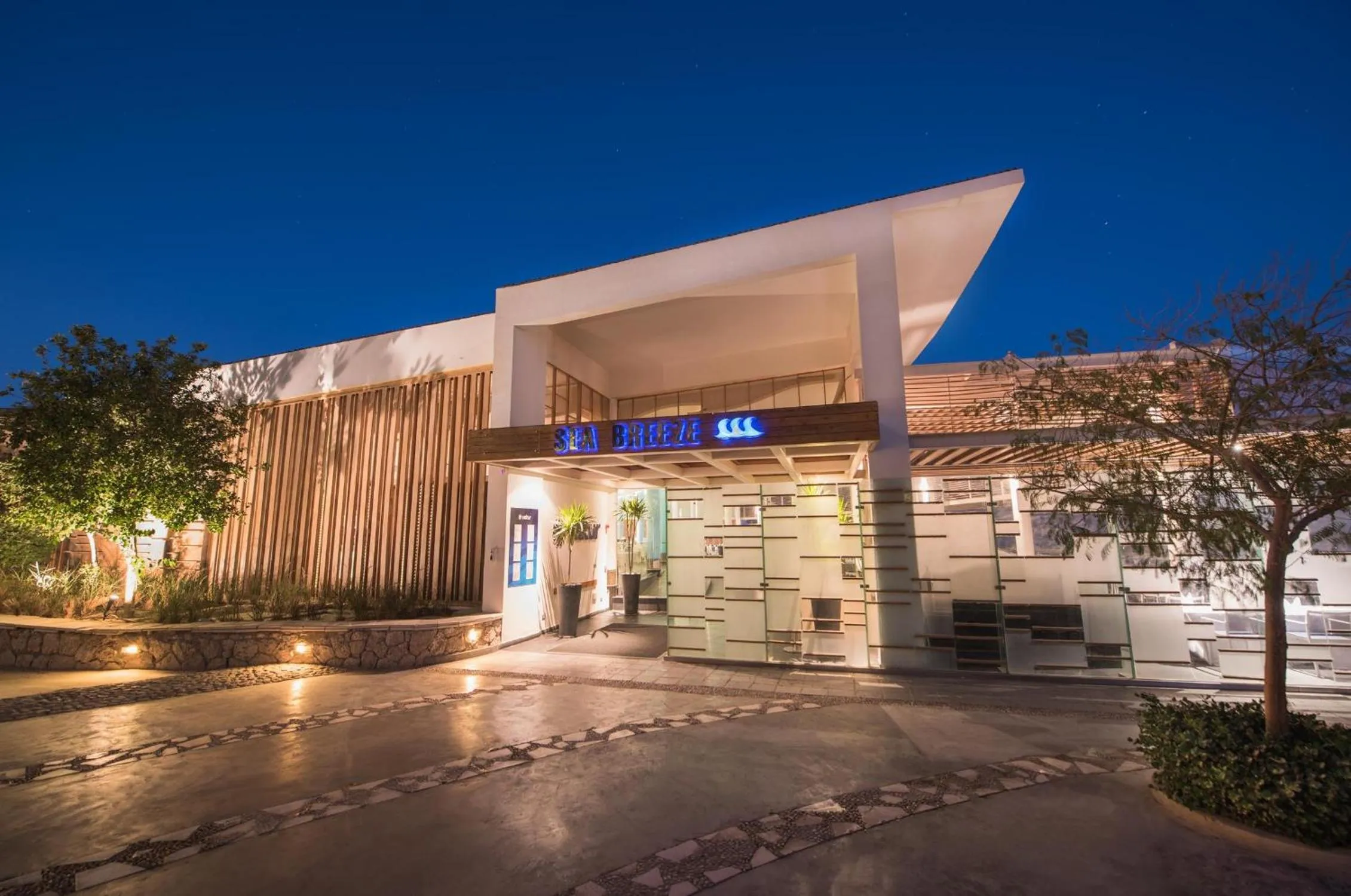 Restaurant/places to eat in Reef Oasis Blue Bay Resort & Spa