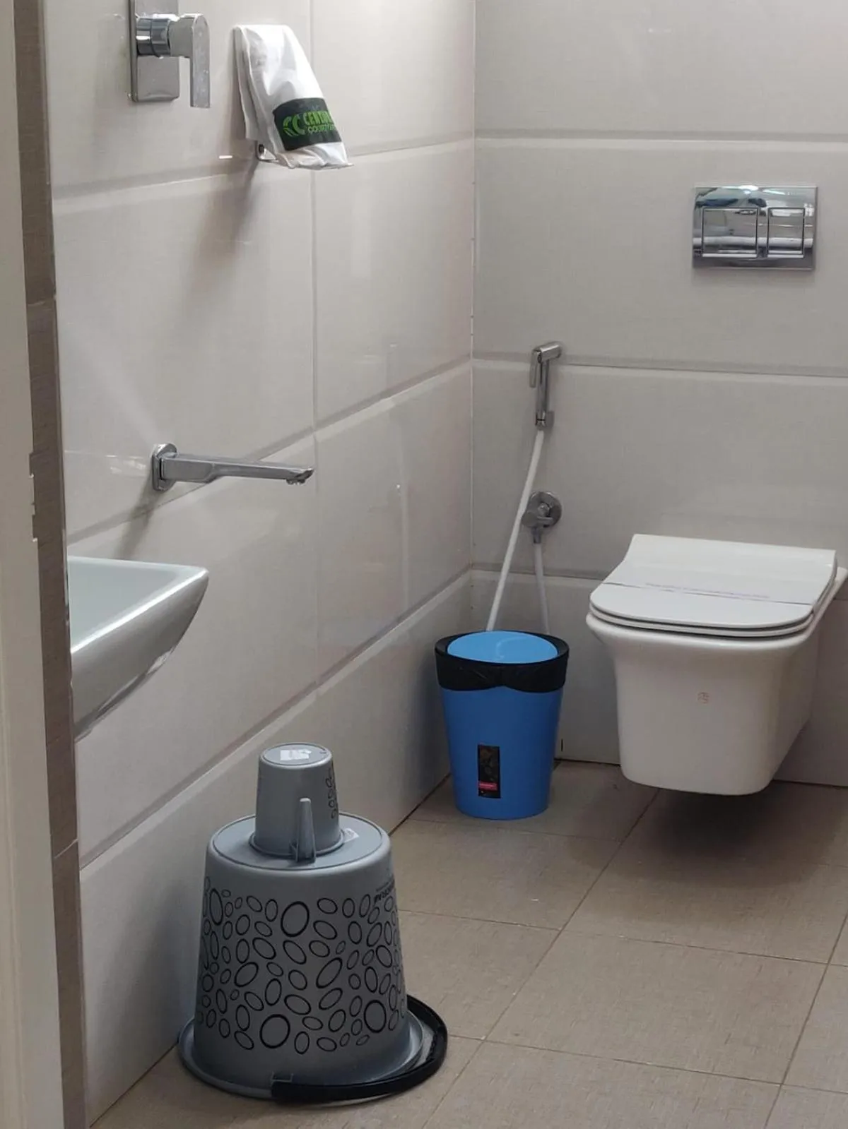 Shower in century courtyard