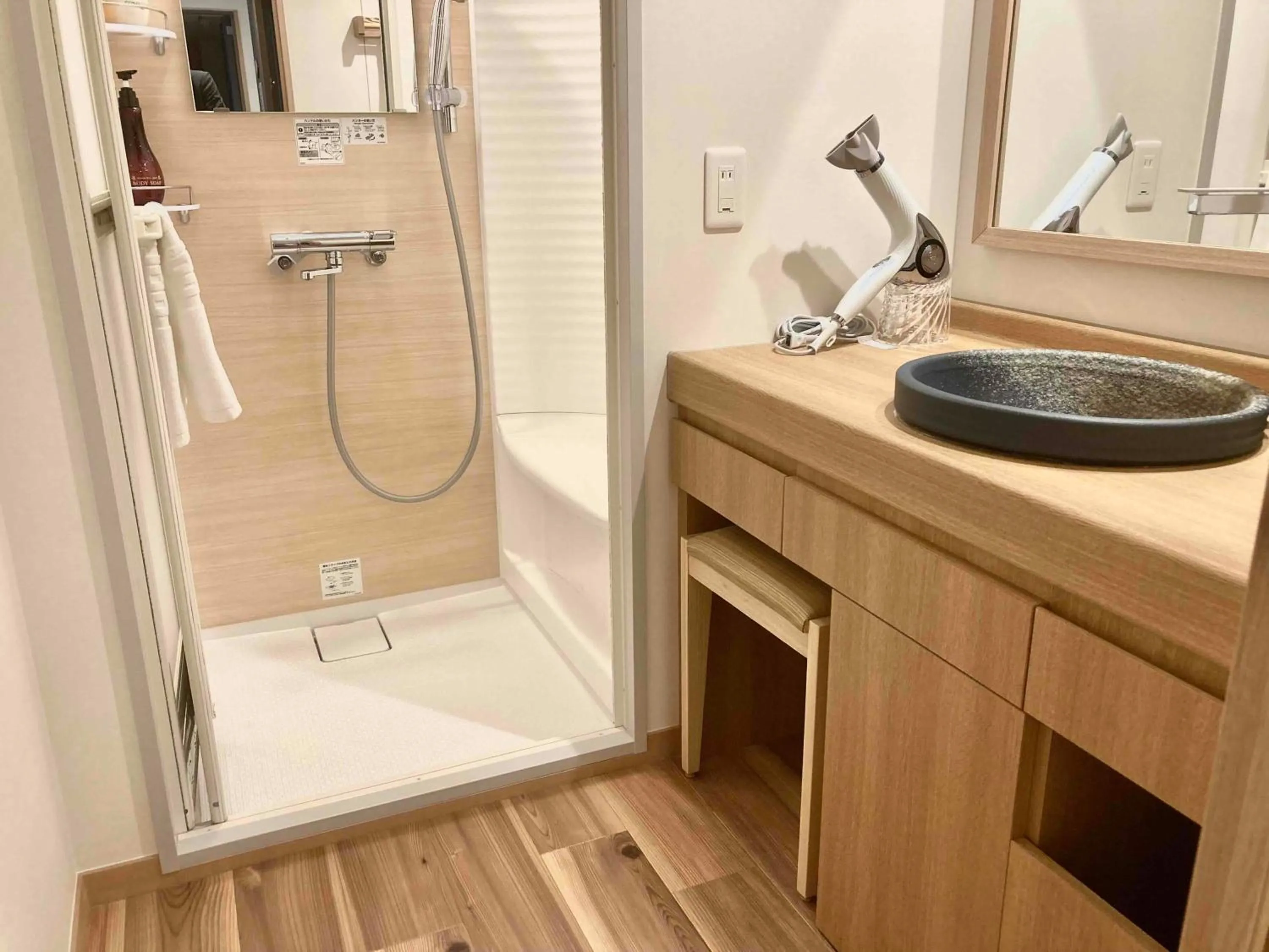 Shower in Dormy Inn Premium Ginza - Natural Hot Spring
