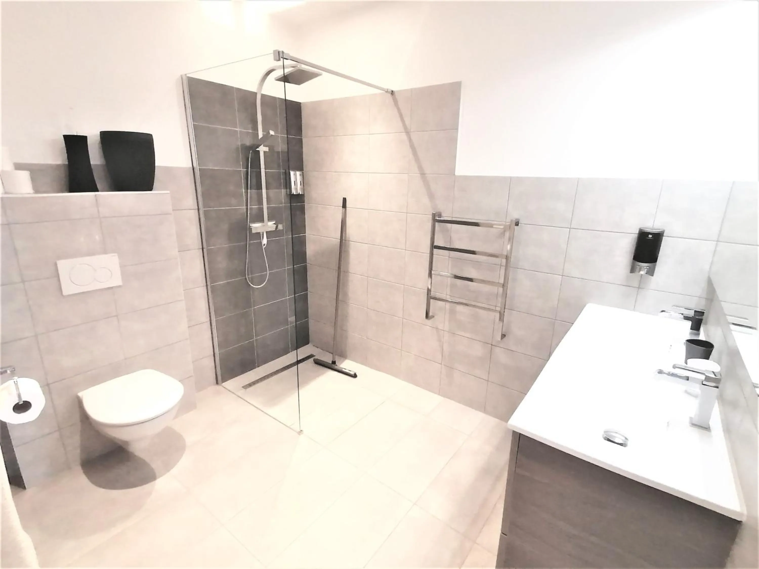 Domaine de Gaïa, Piscine, Pétanque, Ping Pong, proche Saint-Emilion