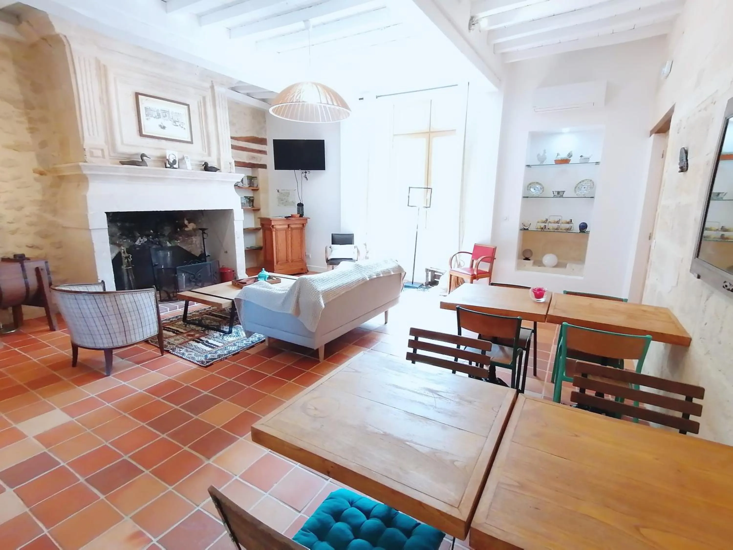 Domaine de Gaïa, Piscine, Pétanque, Ping Pong, proche Saint-Emilion