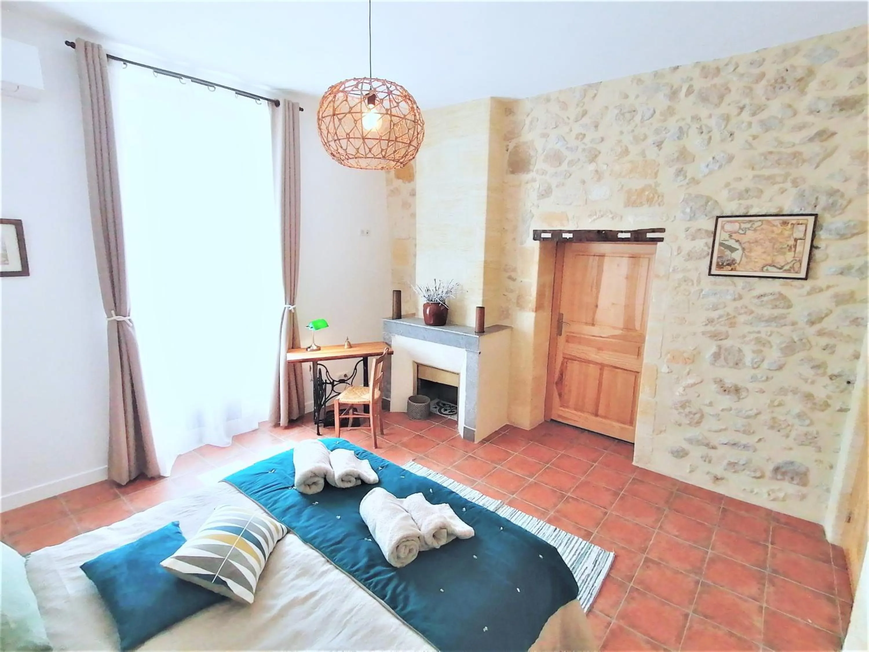 Domaine de Gaïa, Piscine, Pétanque, Ping Pong, proche Saint-Emilion