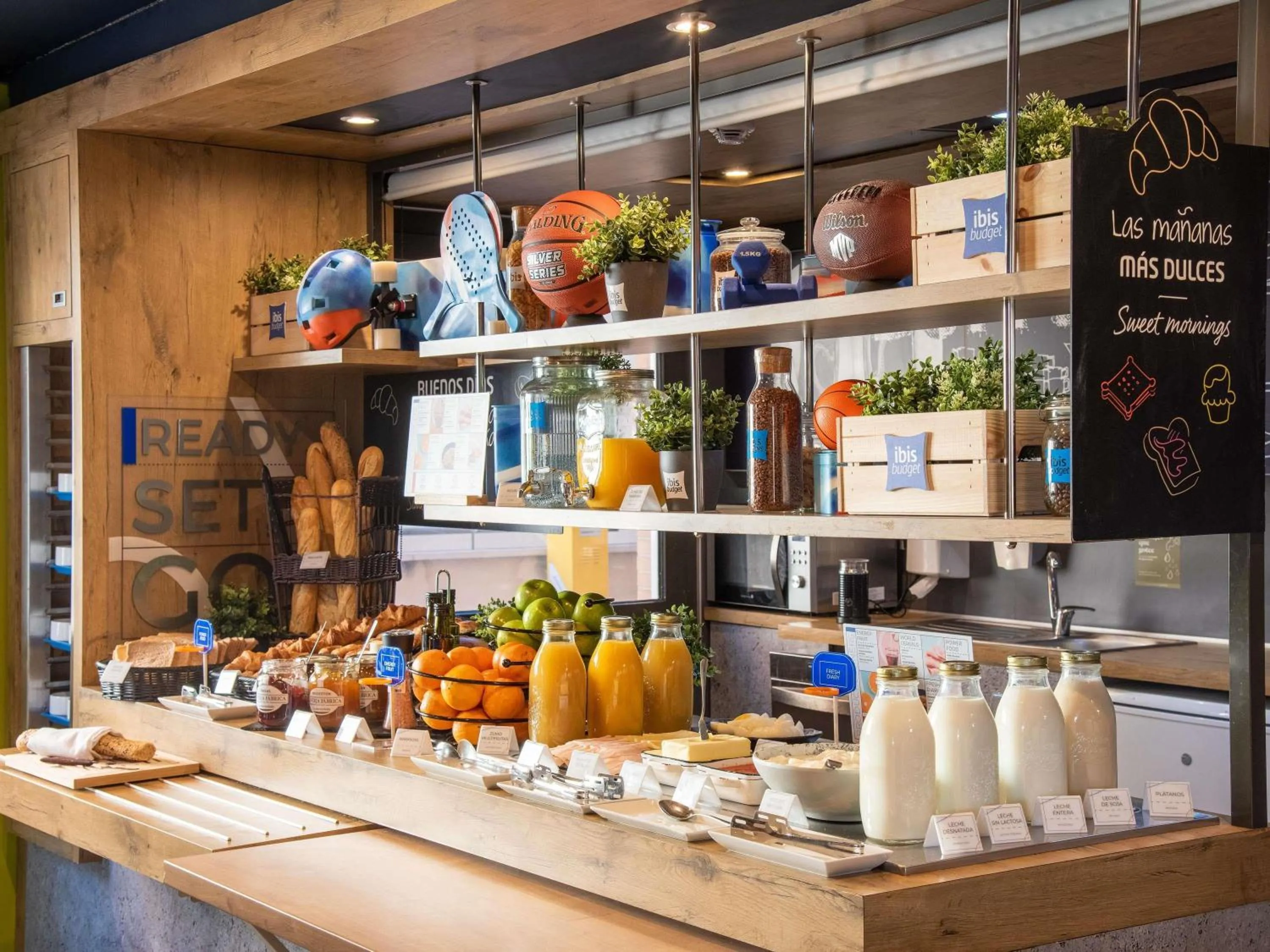 Breakfast in Ibis Budget Madrid Calle Alcalá