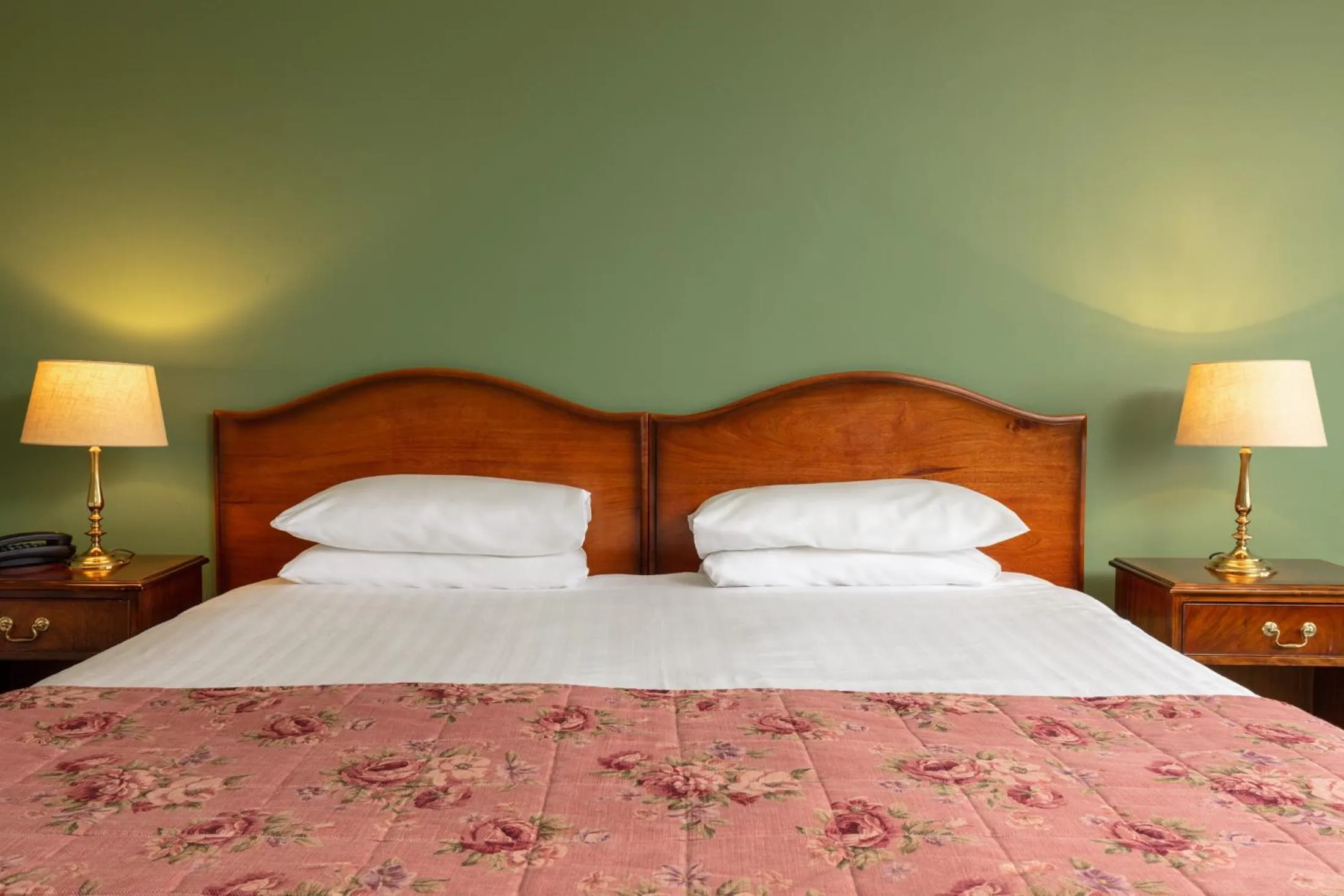 Bed in Fernhill Hotel