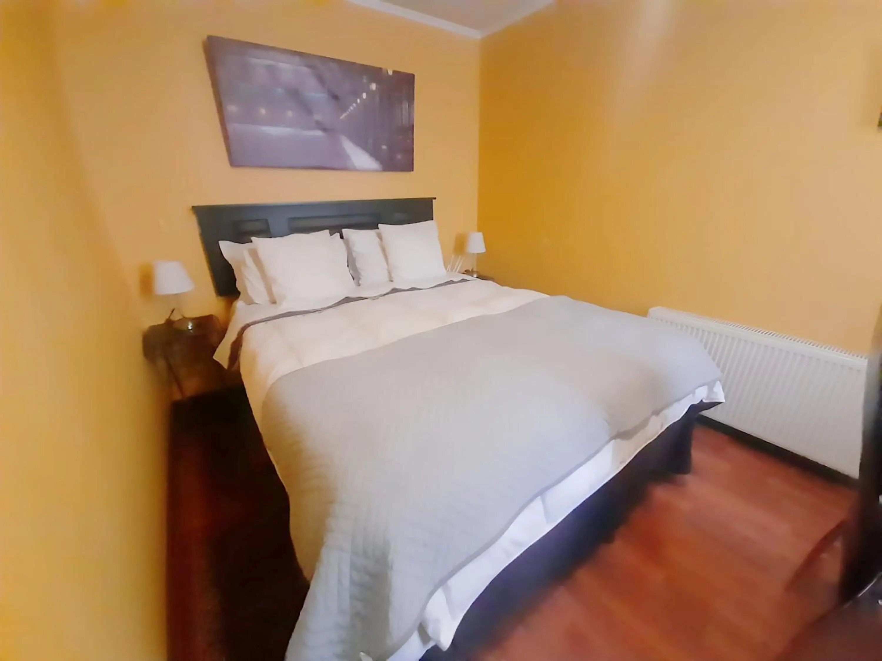 Decorative detail, Bed in VIP Apartments Chile