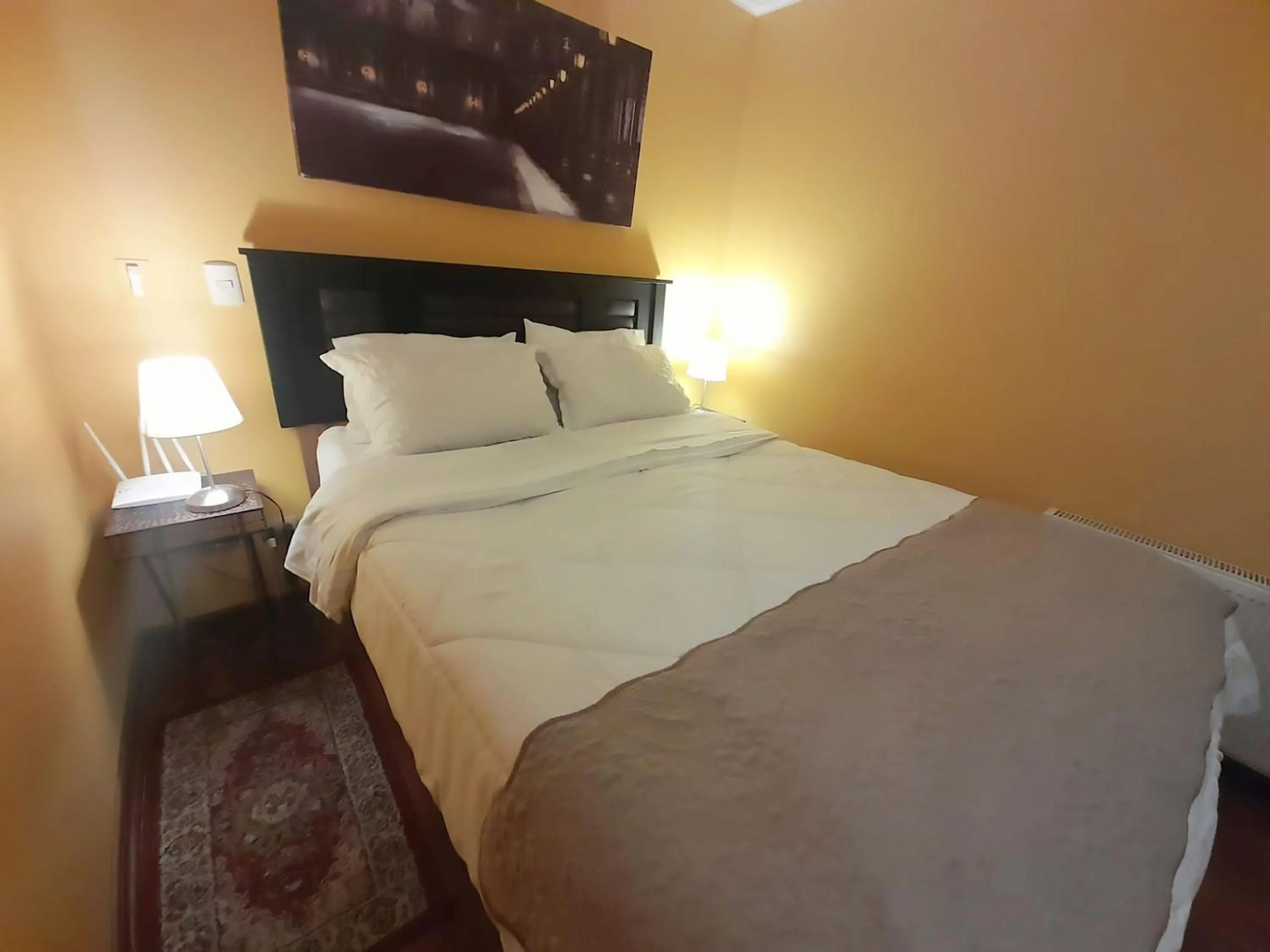 Decorative detail, Bed in VIP Apartments Chile