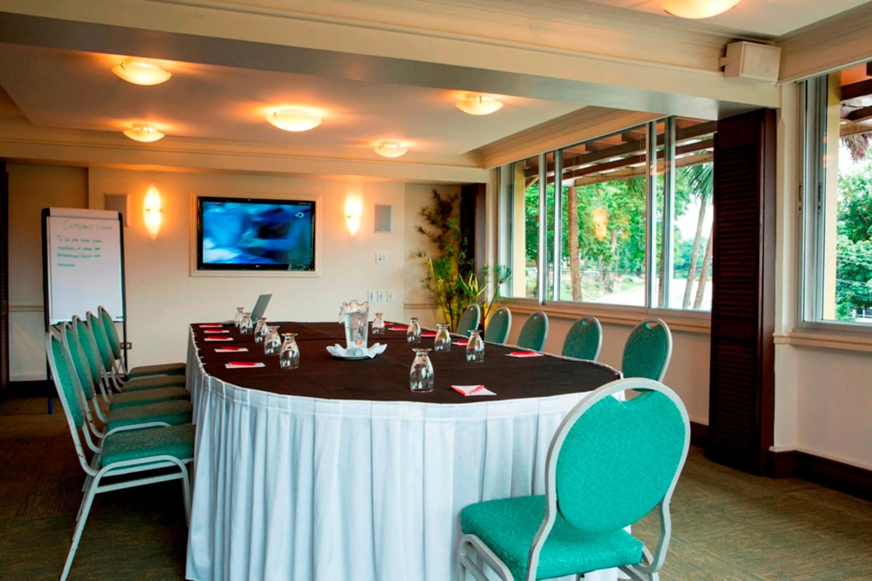 Meeting/conference room in Kapok Hotel