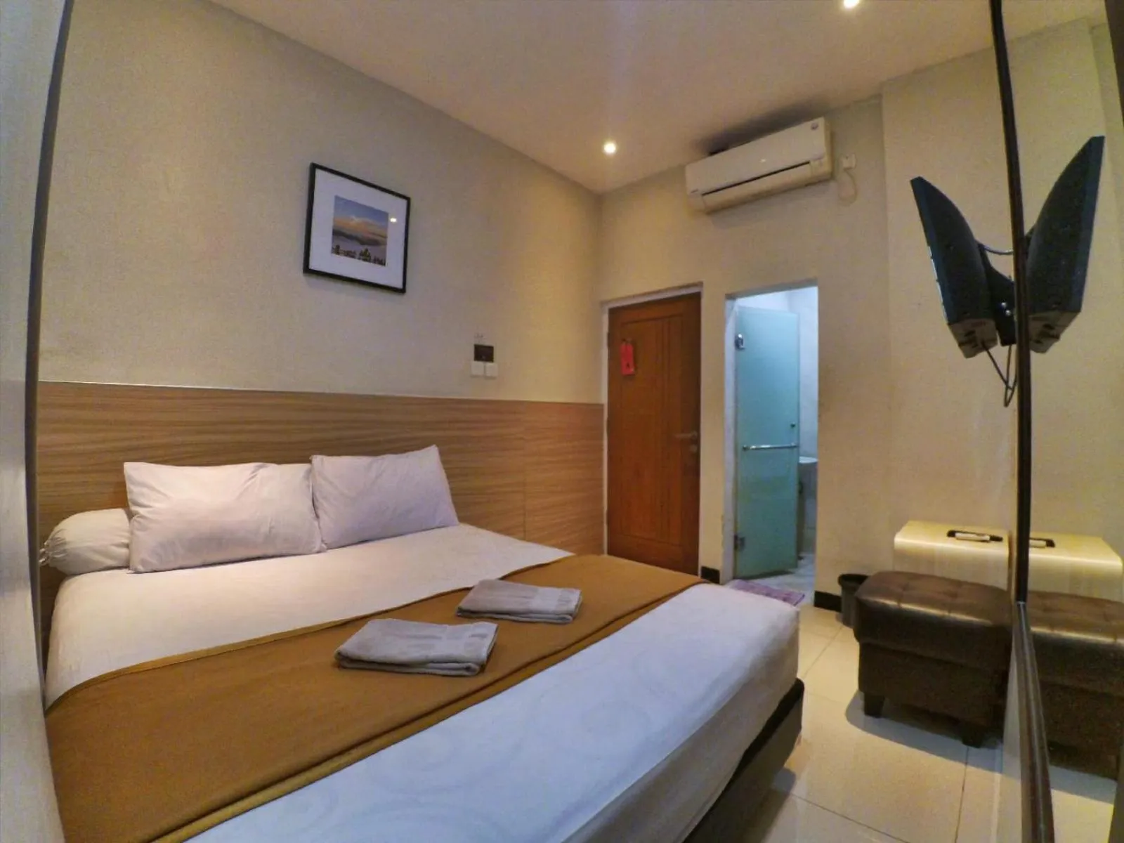 Cabin Hotel Sutomo