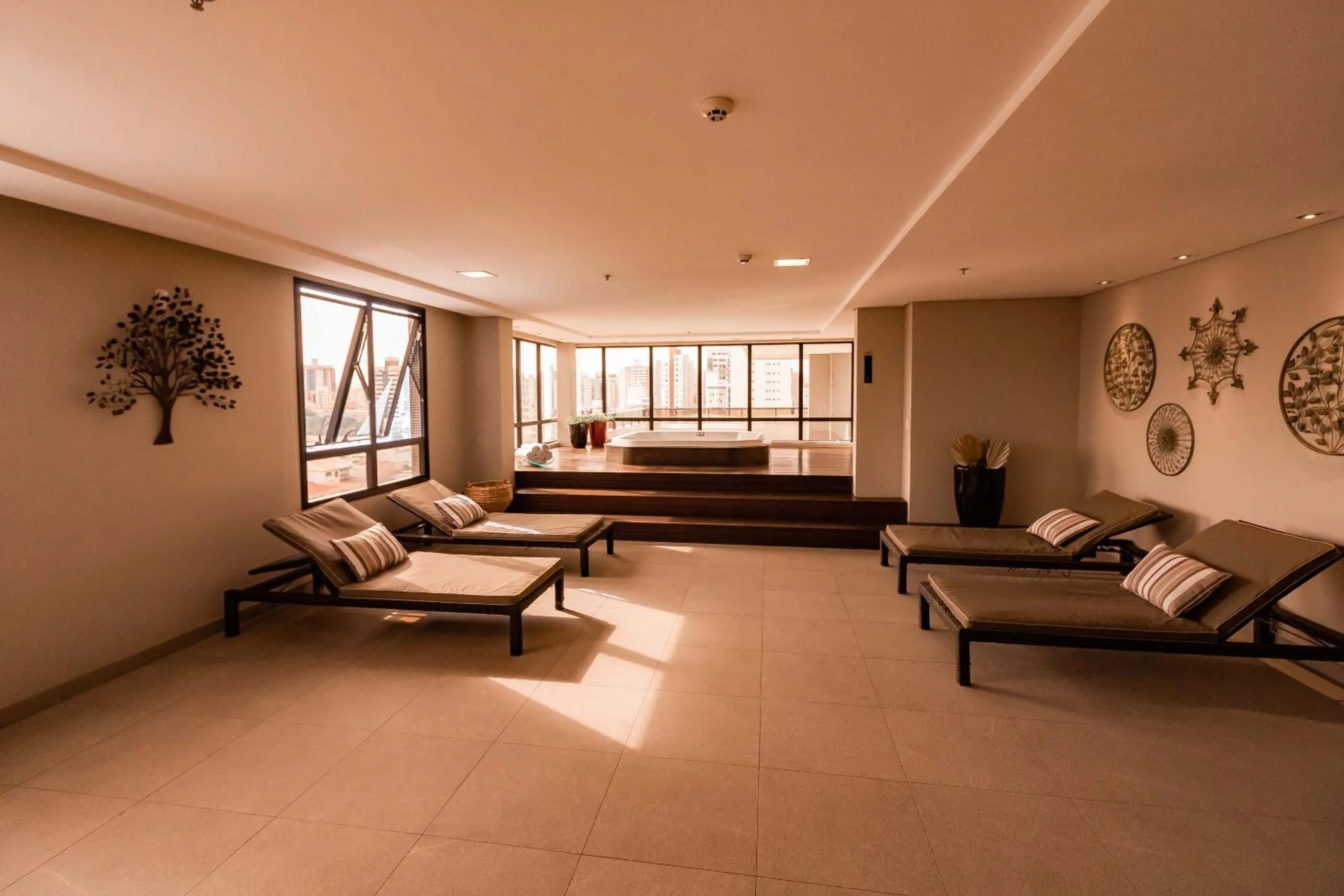 Seating area in Kennedy Executive Hotel