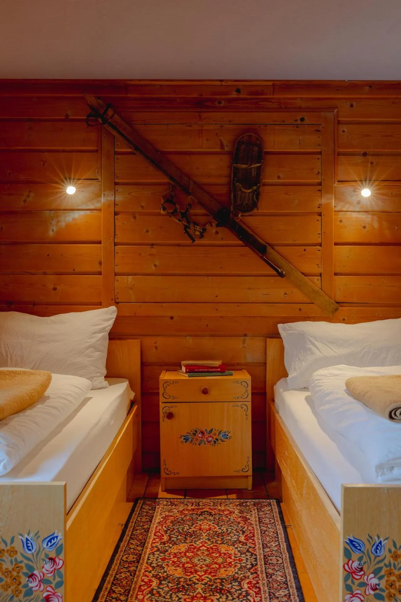 Bed in Gjaid-Alm 1739m am Dachstein-Only Accessible by Cable Car