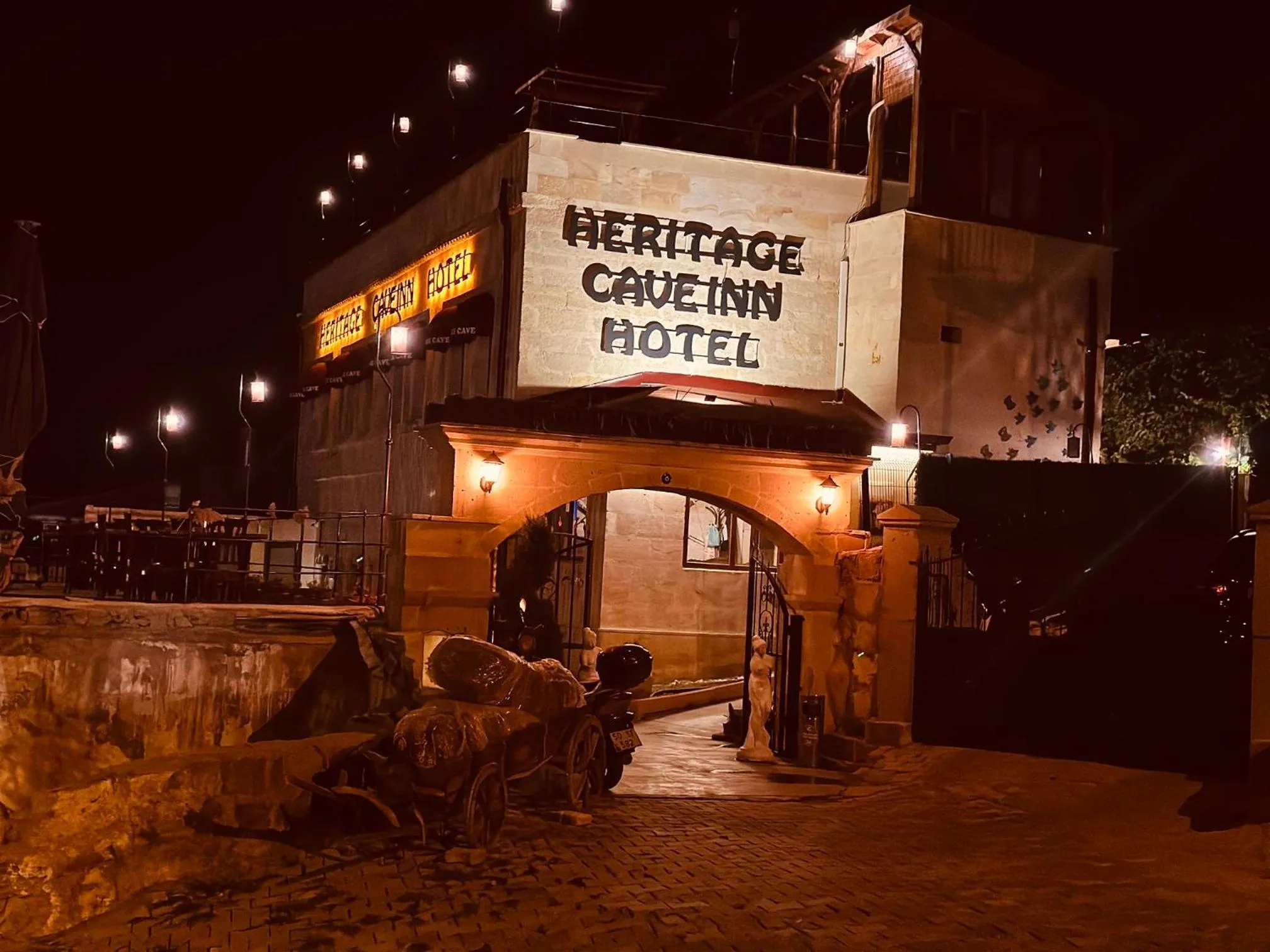 Property building in Heritage Cave Inn Hotel