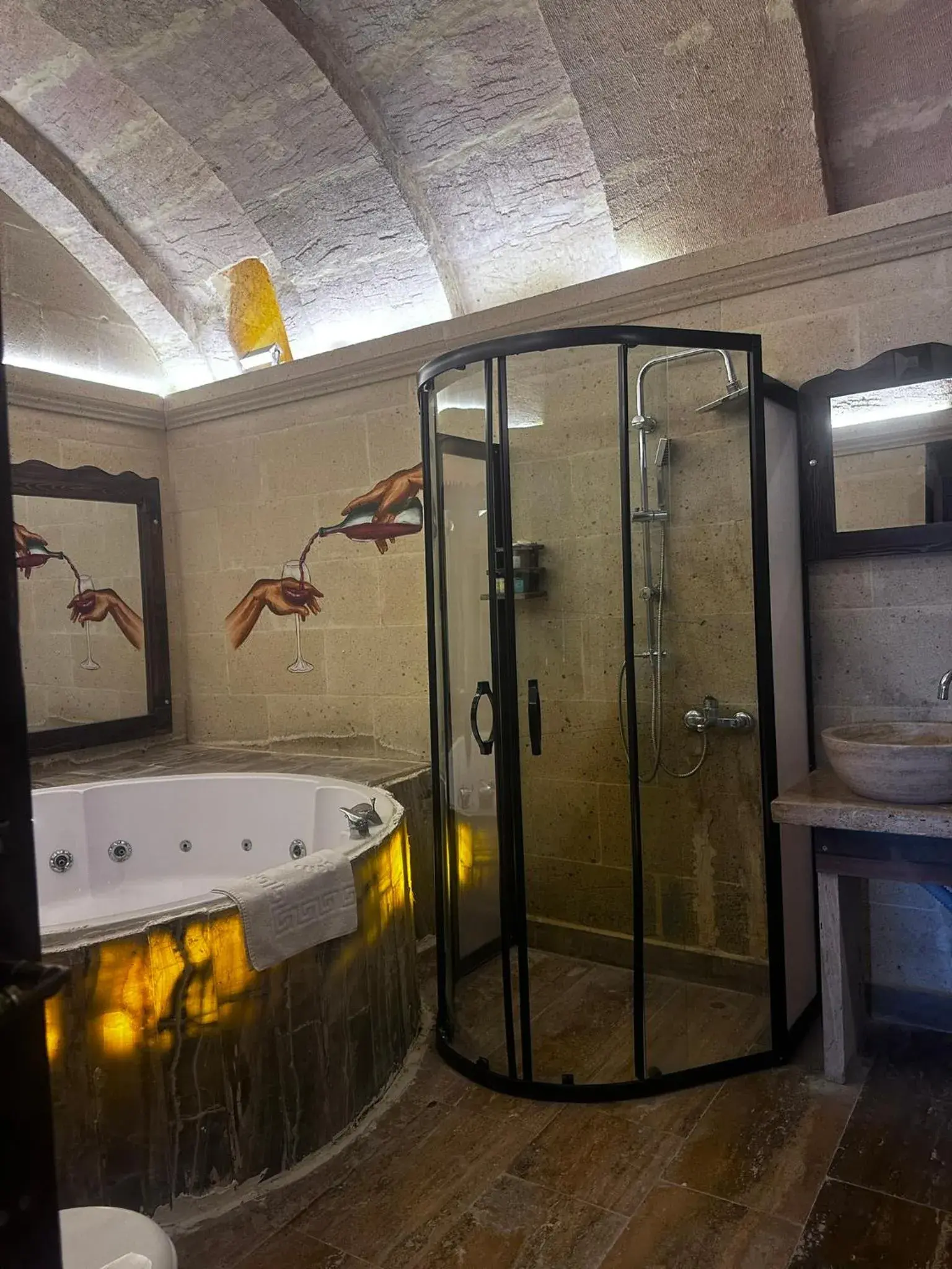 King Suite in Heritage Cave Inn Hotel King Suite in Heritage Cave Inn Hotel