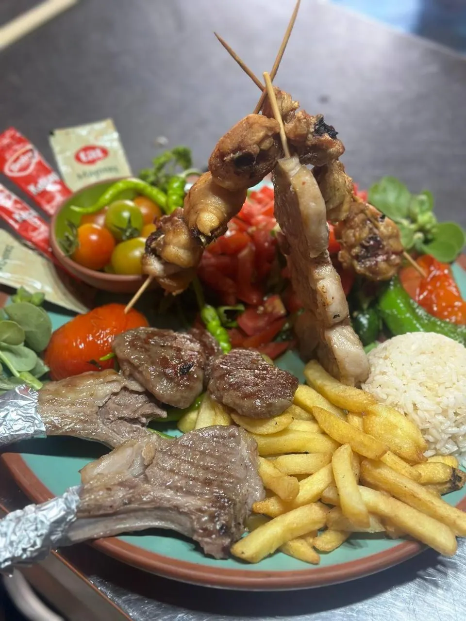 Restaurant/places to eat in Heritage Cave Inn Hotel